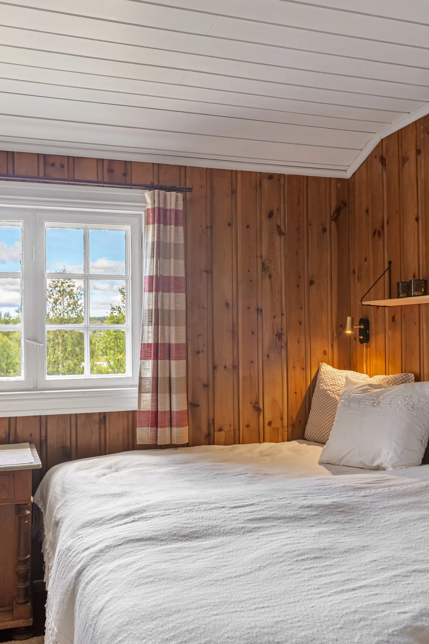 1970s Norwegian Cabin with Terrace Near Storfjorden in Vestre Slidre - View image 24 of 38