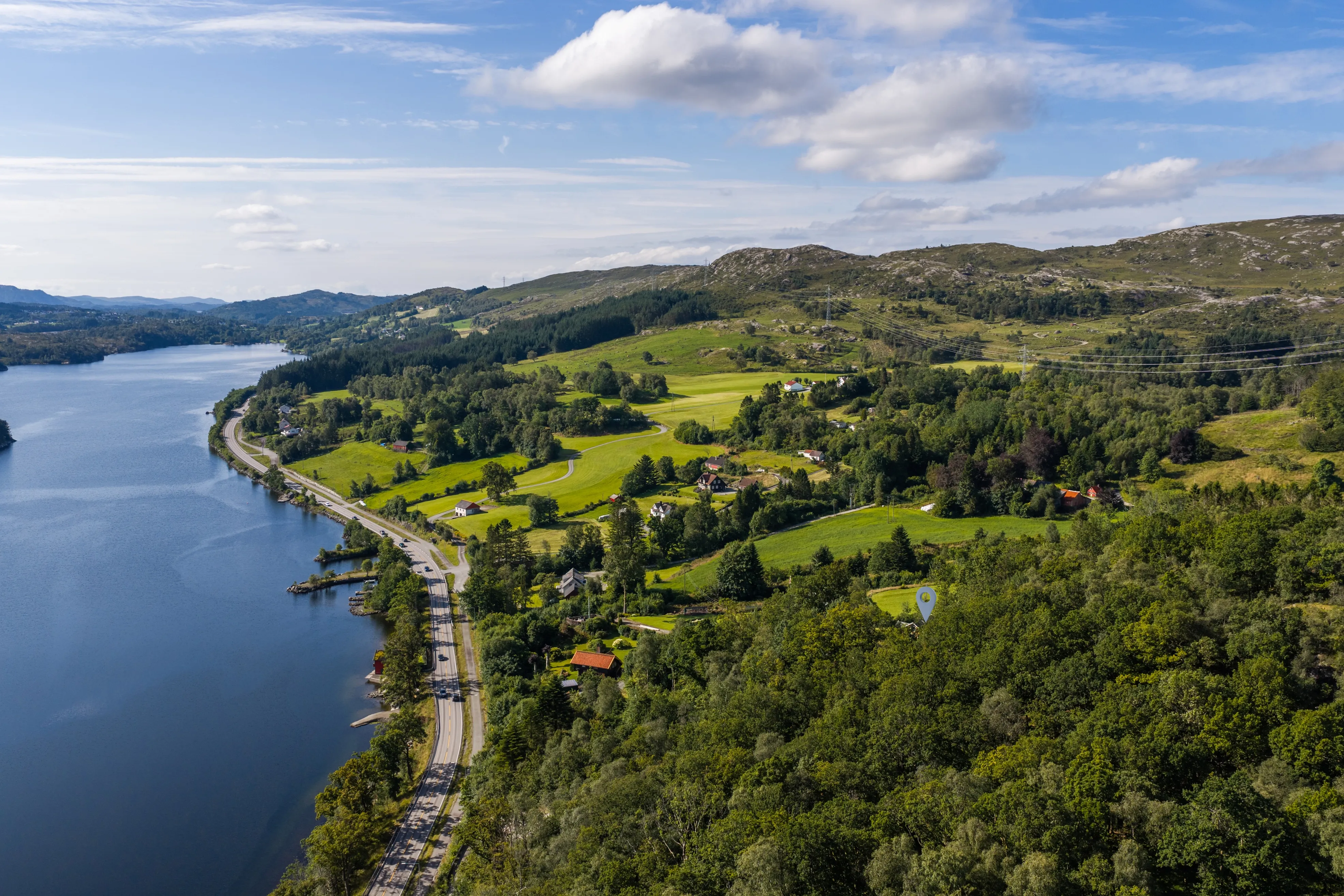 1940s Cabin with Expansive Grounds in Aksdal, Norway - View image 11 of 33