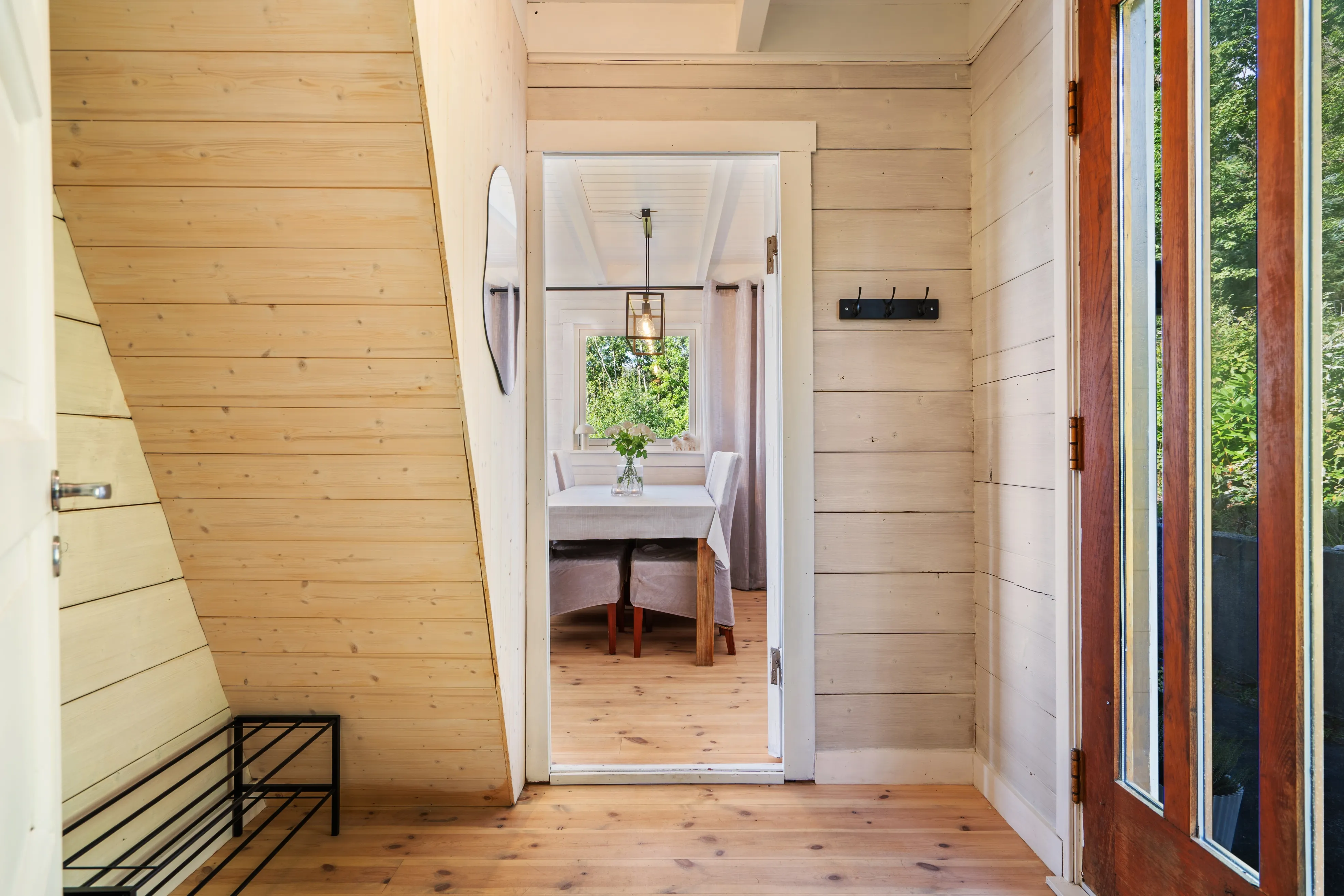 1940s Cabin with Expansive Grounds in Aksdal, Norway - View image 23 of 33