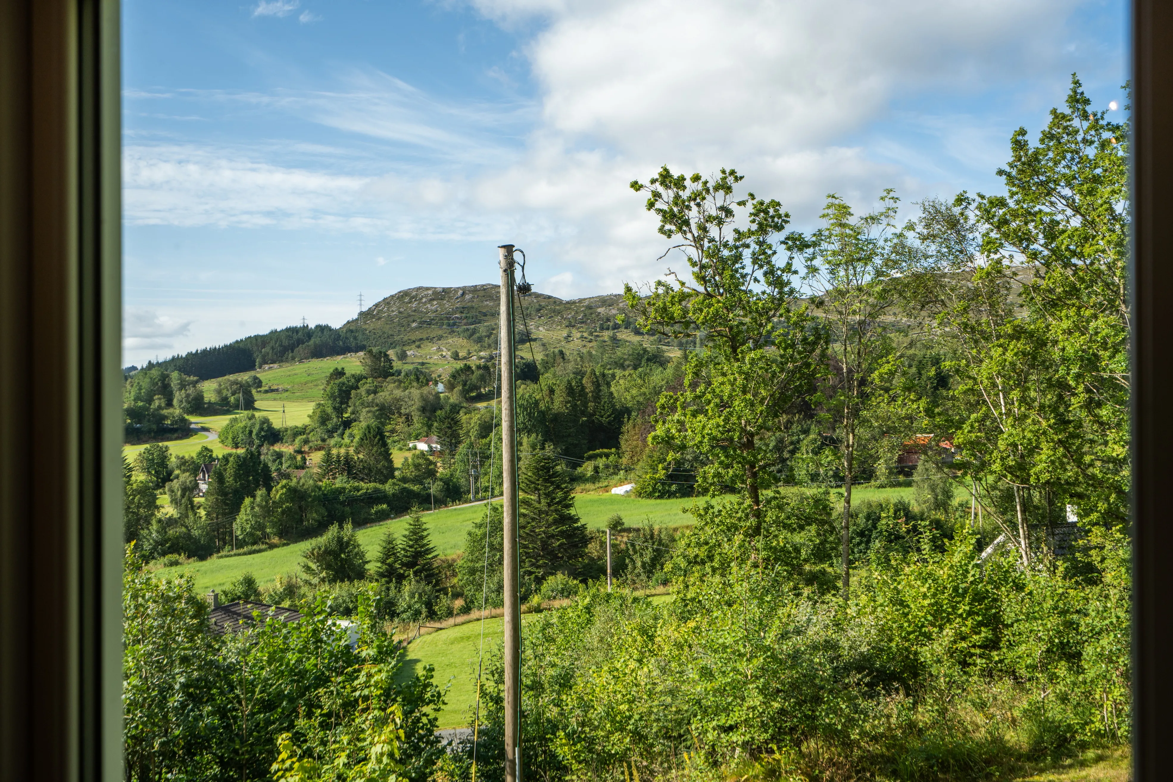 1940s Cabin with Expansive Grounds in Aksdal, Norway - View image 27 of 33