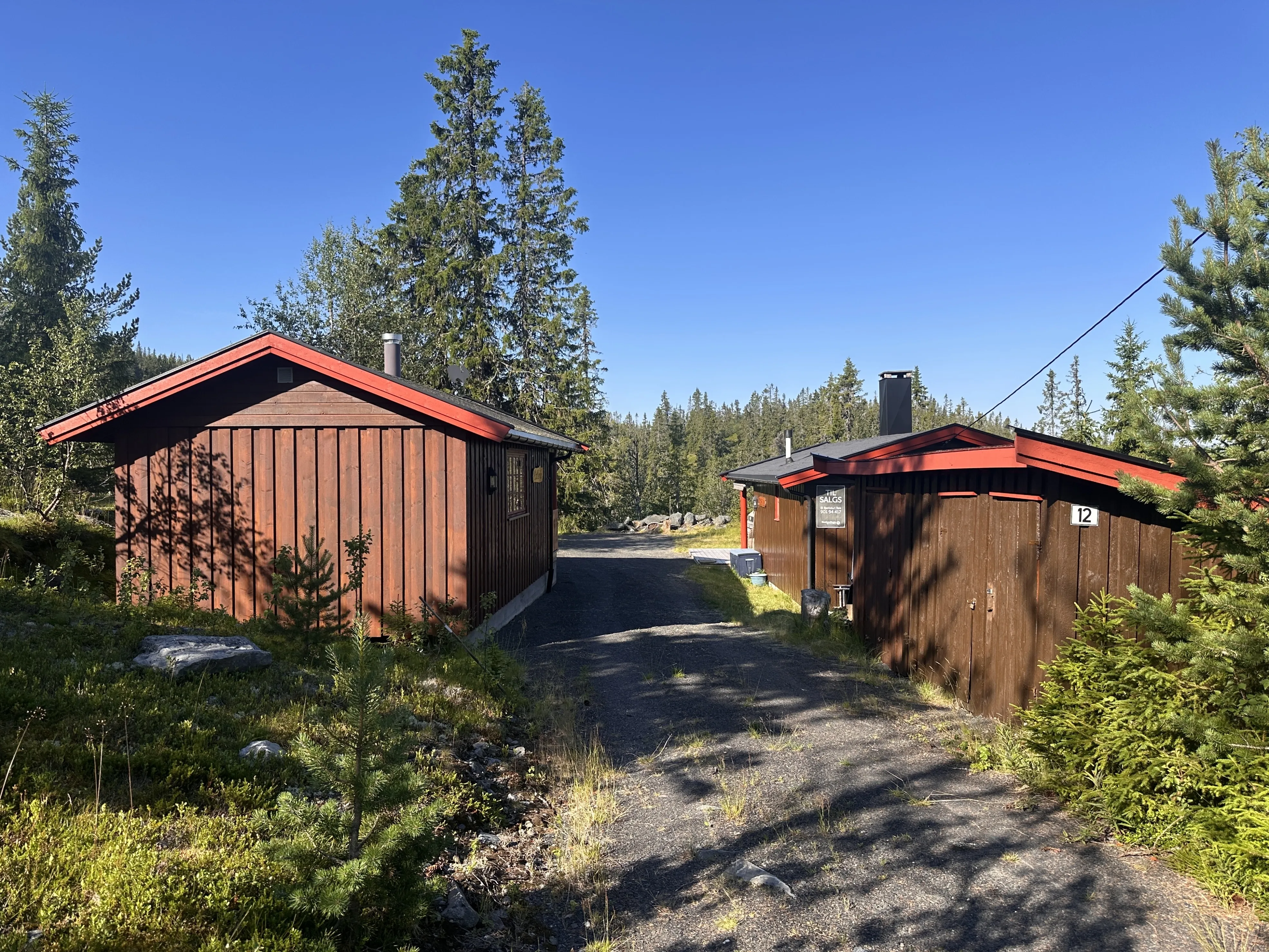 Rustic 2-Bedroom Cabin with Annex and Expansive Grounds in Etnedal, Norway - Image 3