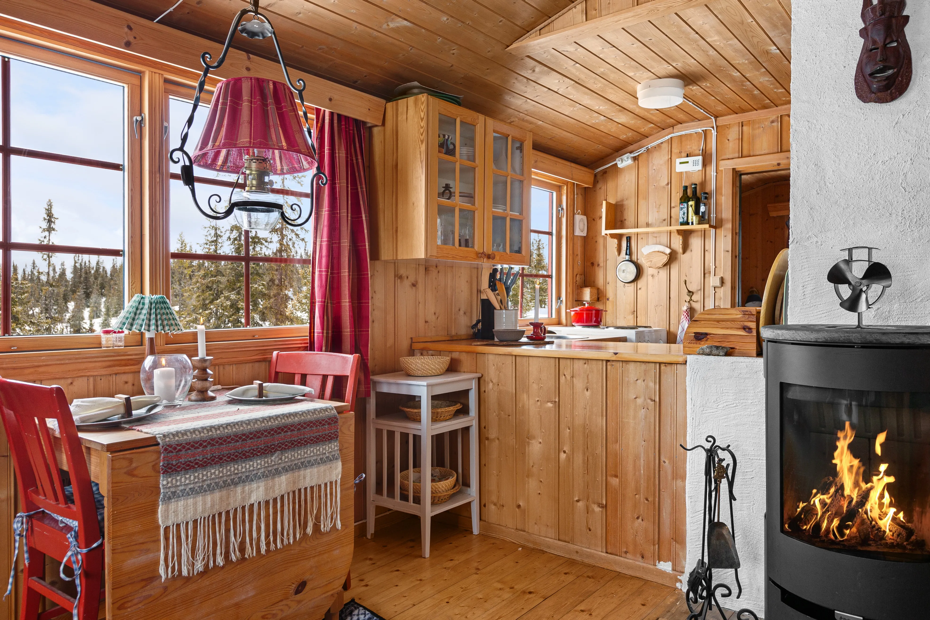 Rustic 2-Bedroom Cabin with Annex and Expansive Grounds in Etnedal, Norway - View image 12 of 31