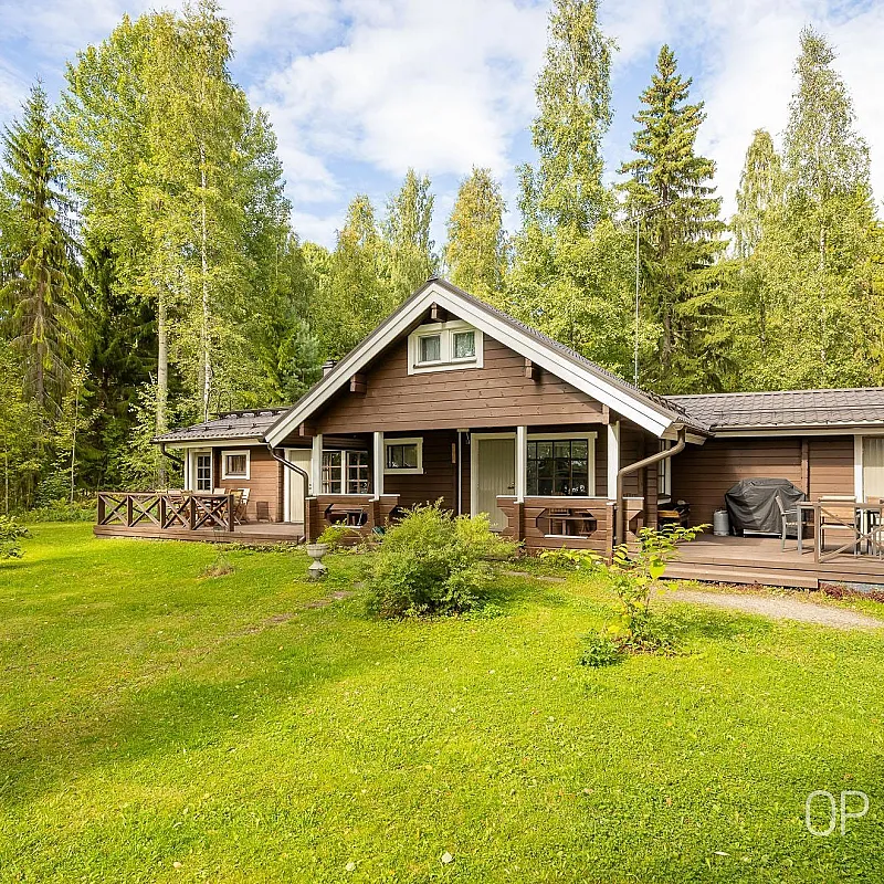 1980s Finnish Country House with Garden and Terrace in Kangasniemi