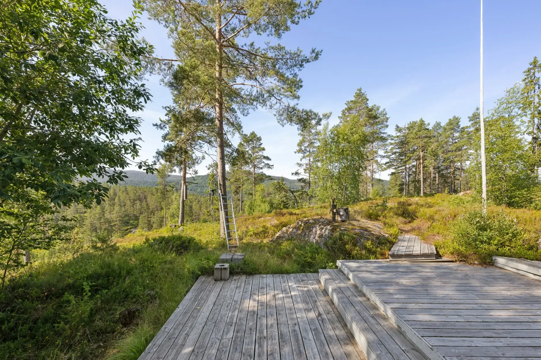 1970s Norwegian Cabin with Rustic Appeal and Two Bedrooms in Kongsberg - Image 5