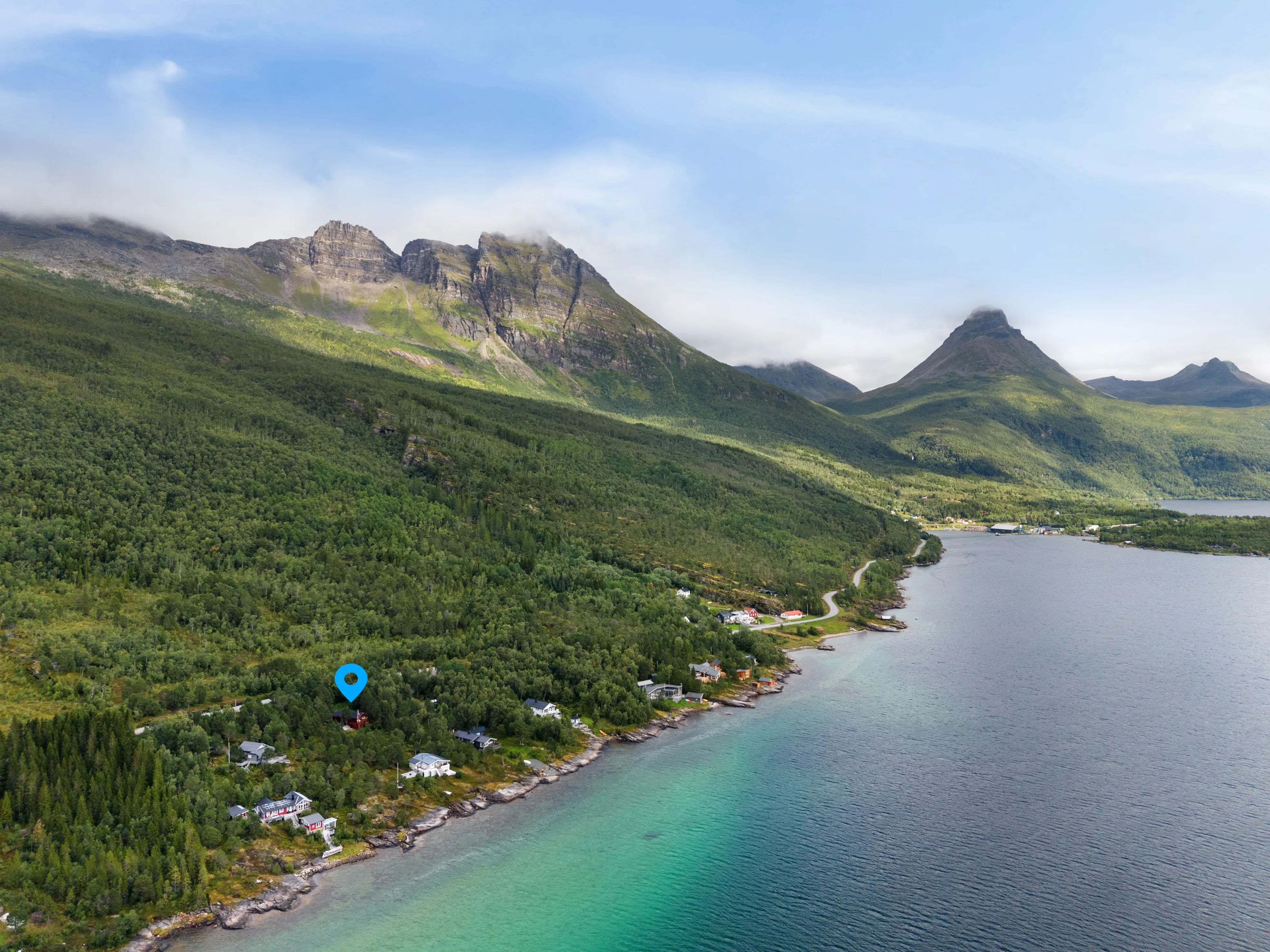 Scandinavian Cabin with Expansive Grounds in Grovfjord, Norway - Image 3