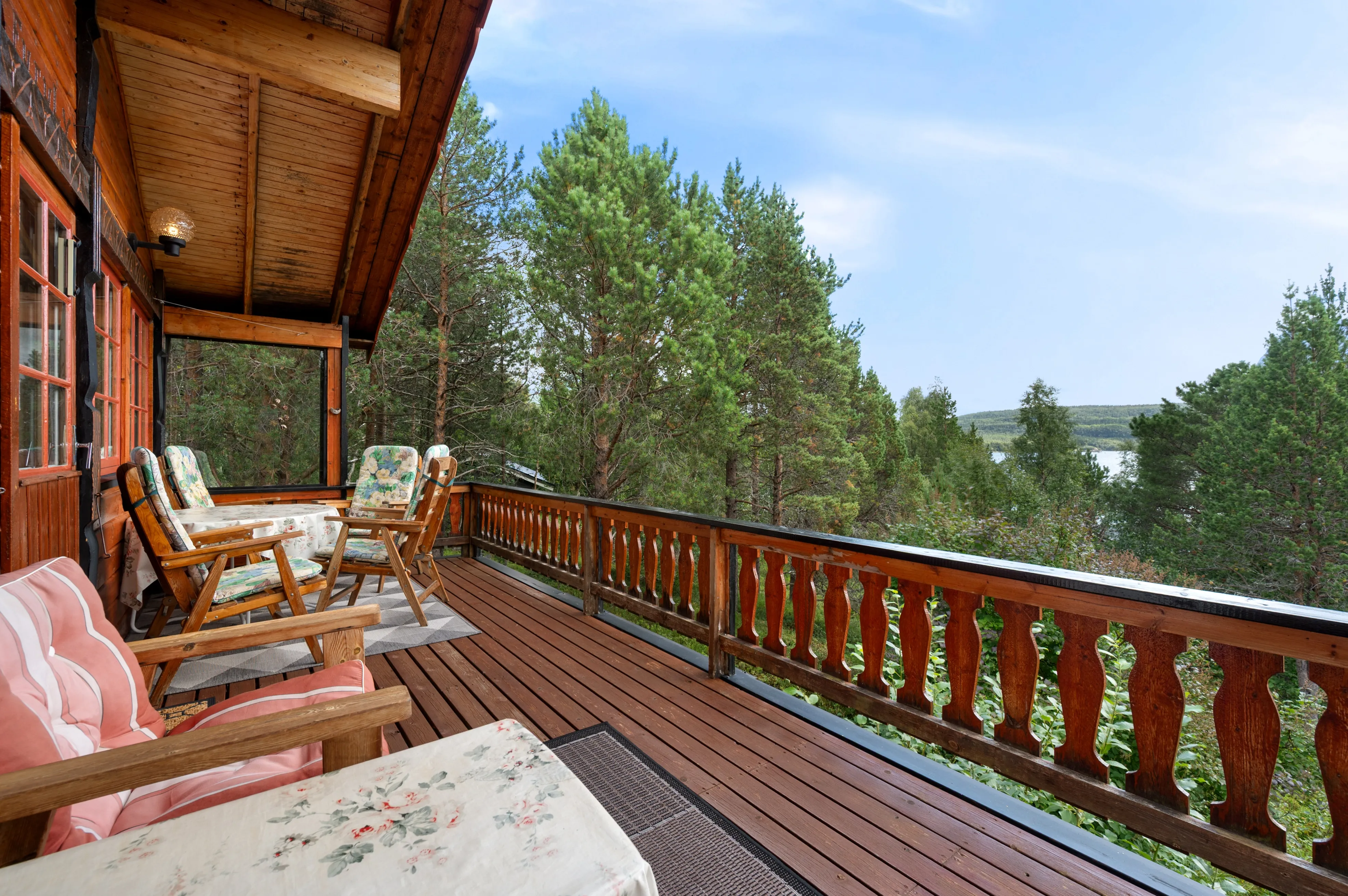 Scandinavian Cabin with Expansive Grounds in Grovfjord, Norway - View image 26 of 46