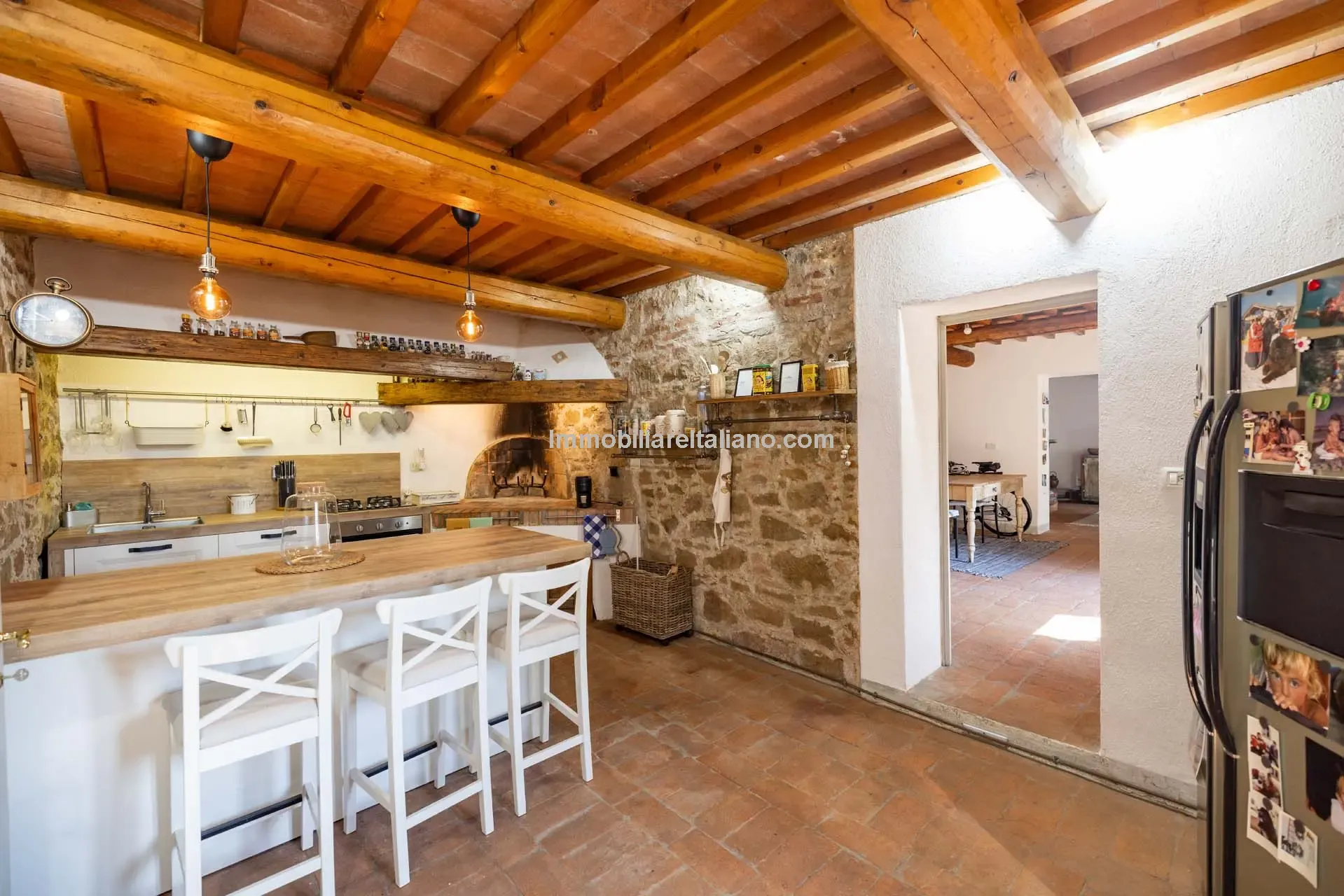 Tuscan Farmhouse with Pool and Olive Grove near Historical Vinci - View image 22 of 44