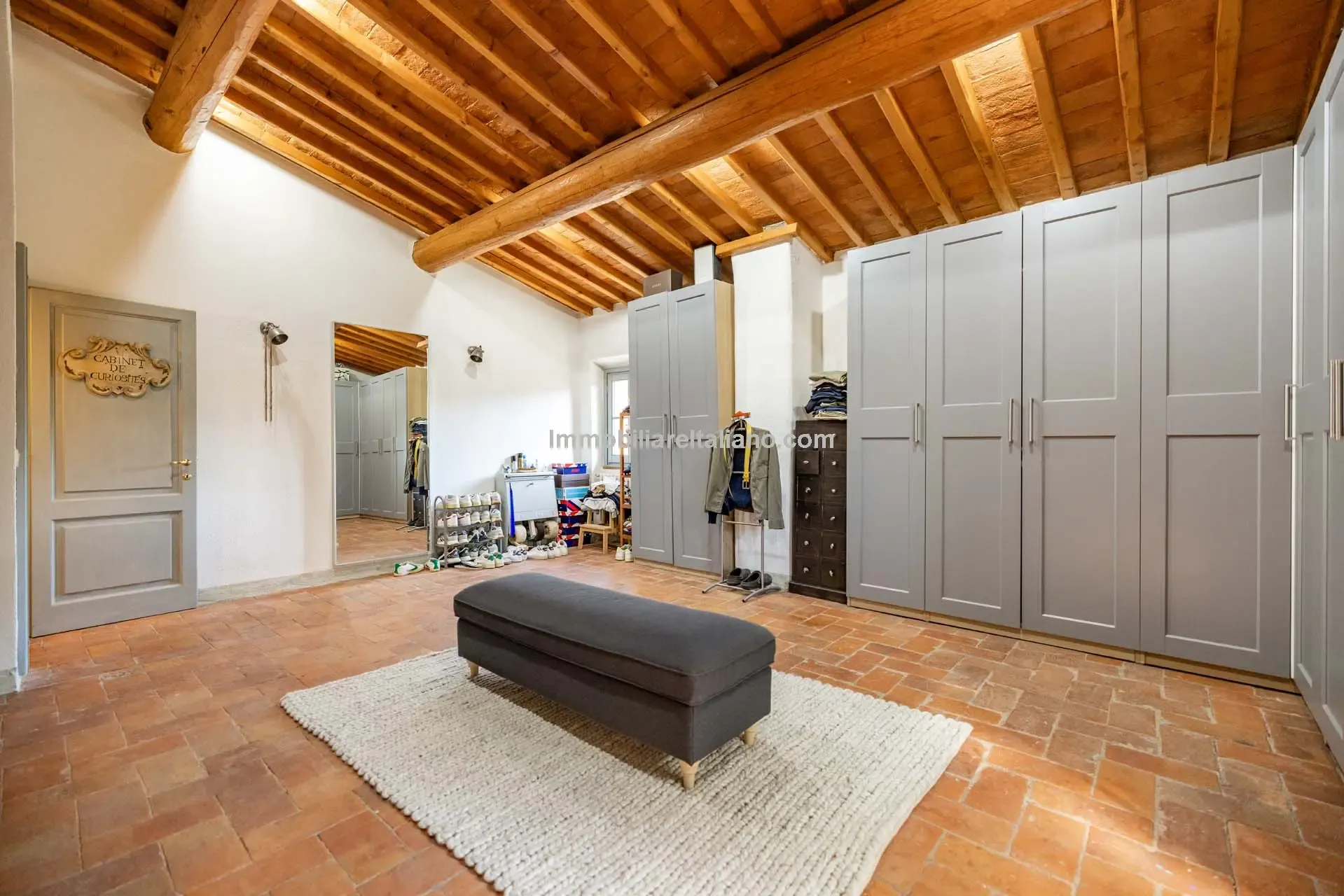 Tuscan Farmhouse with Pool and Olive Grove near Historical Vinci - View image 38 of 44
