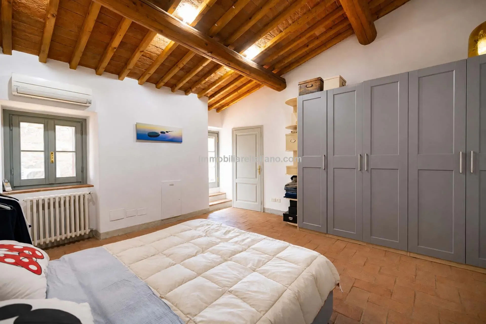 Tuscan Farmhouse with Pool and Olive Grove near Historical Vinci - View image 40 of 44