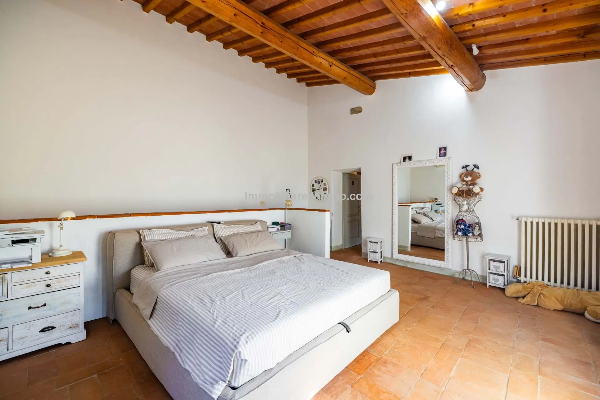 Tuscan Farmhouse with Pool and Olive Grove near Historical Vinci - View image 43 of 44