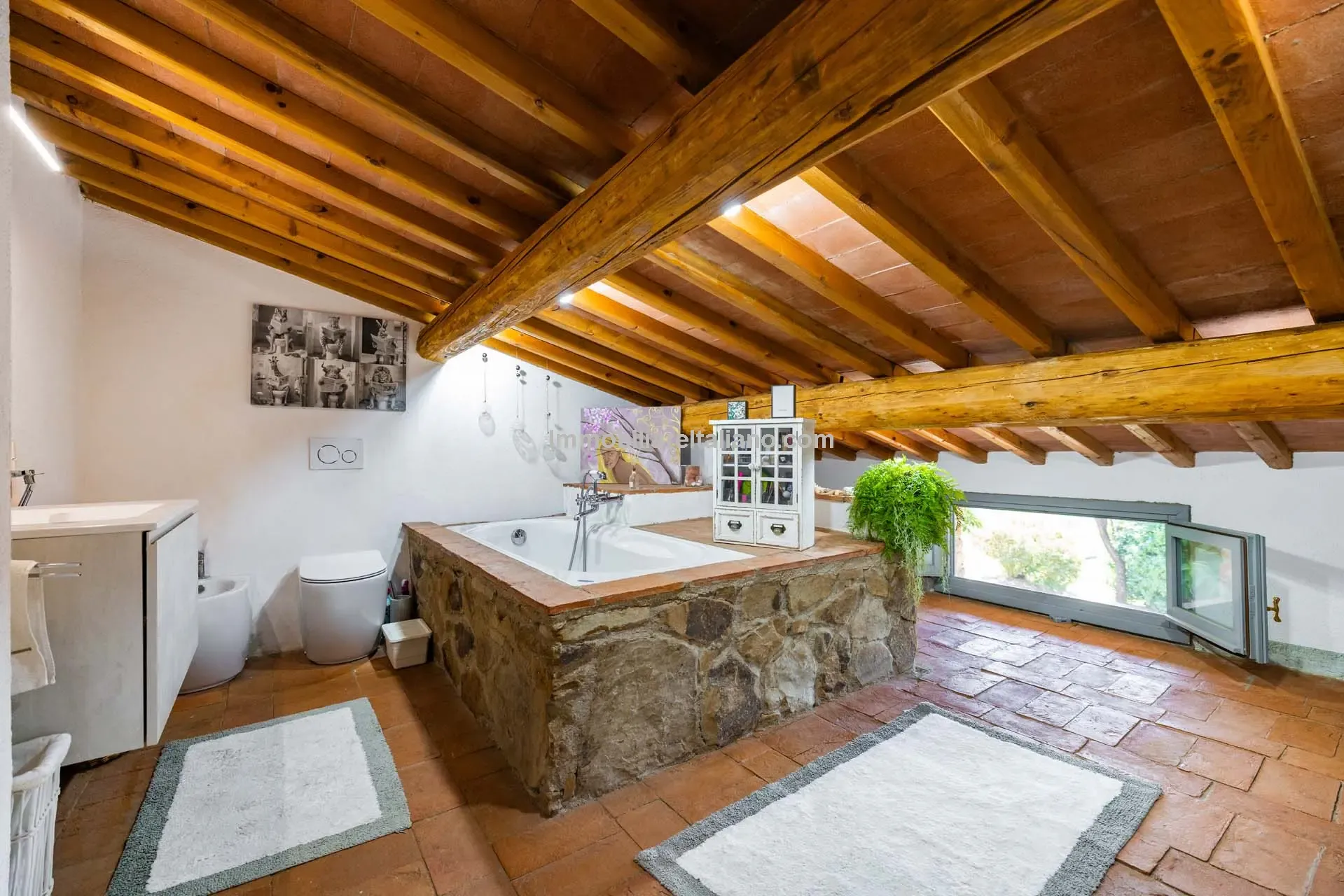 Tuscan Farmhouse with Pool and Olive Grove near Historical Vinci - View image 44 of 44