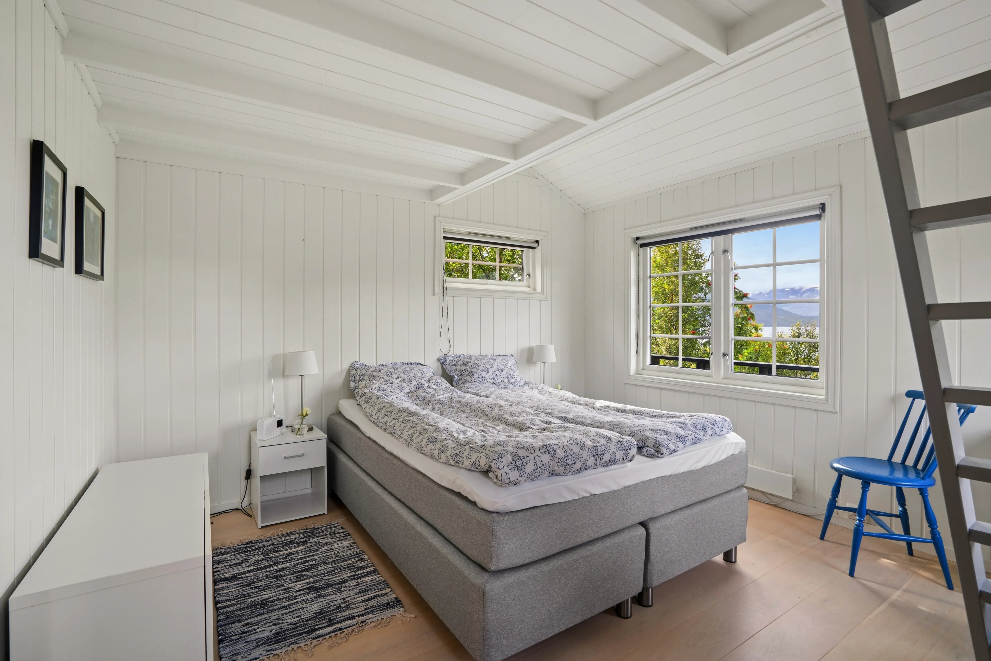 1960s Scandinavian House in Svensby with Sea Access and Spacious Grounds - View image 17 of 33