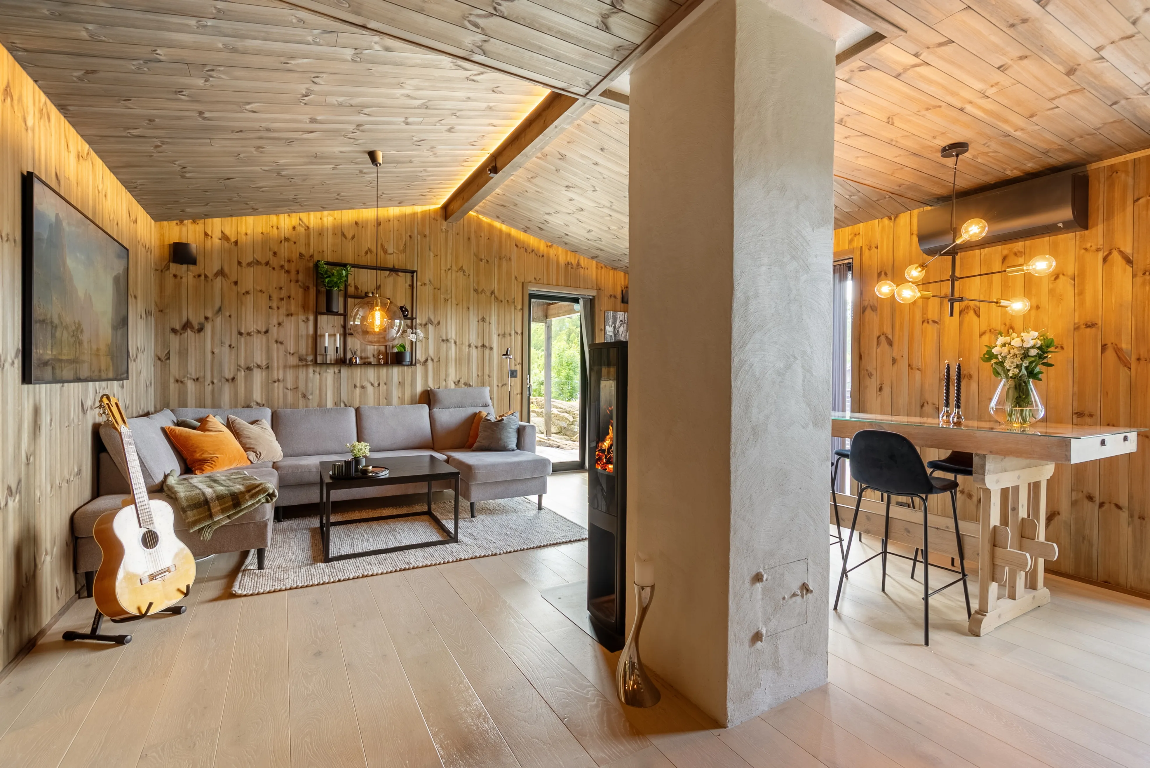 Scandinavian Lakeview Cabin with Modern Comforts in Andebu - View image 6 of 45