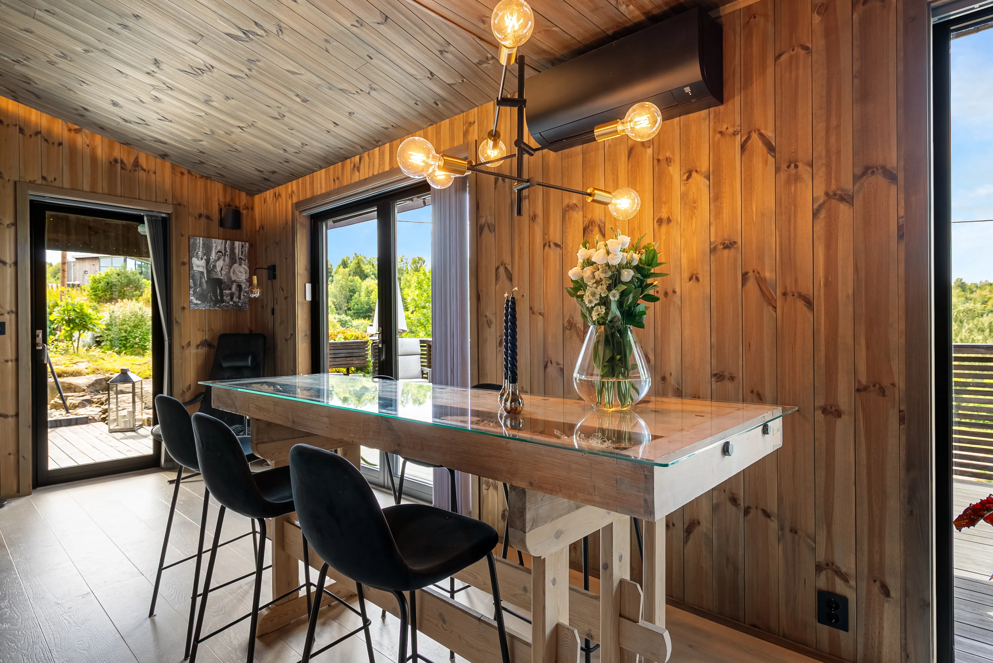 Scandinavian Lakeview Cabin with Modern Comforts in Andebu - View image 10 of 45