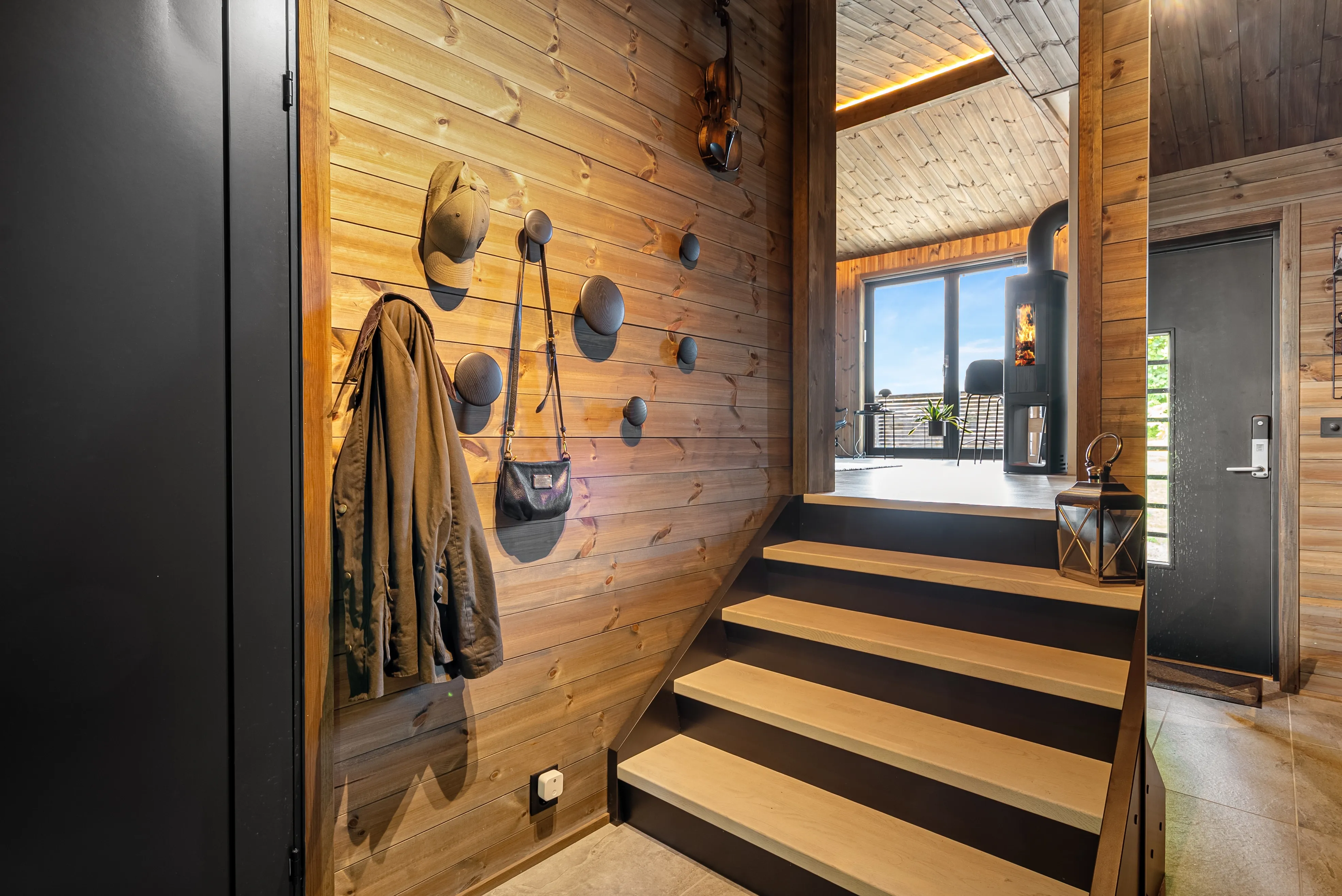 Scandinavian Lakeview Cabin with Modern Comforts in Andebu - View image 21 of 45