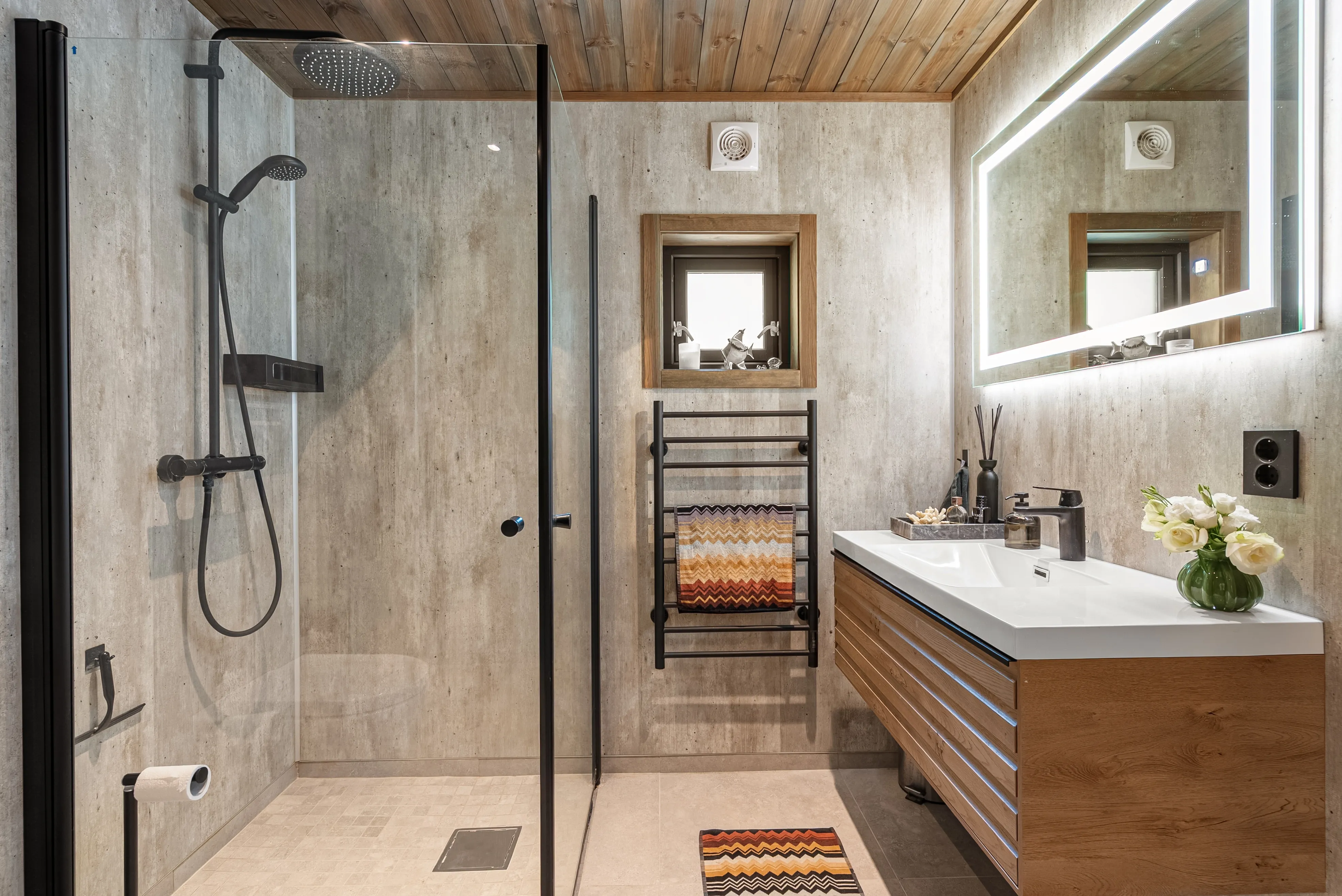 Scandinavian Lakeview Cabin with Modern Comforts in Andebu - View image 25 of 45