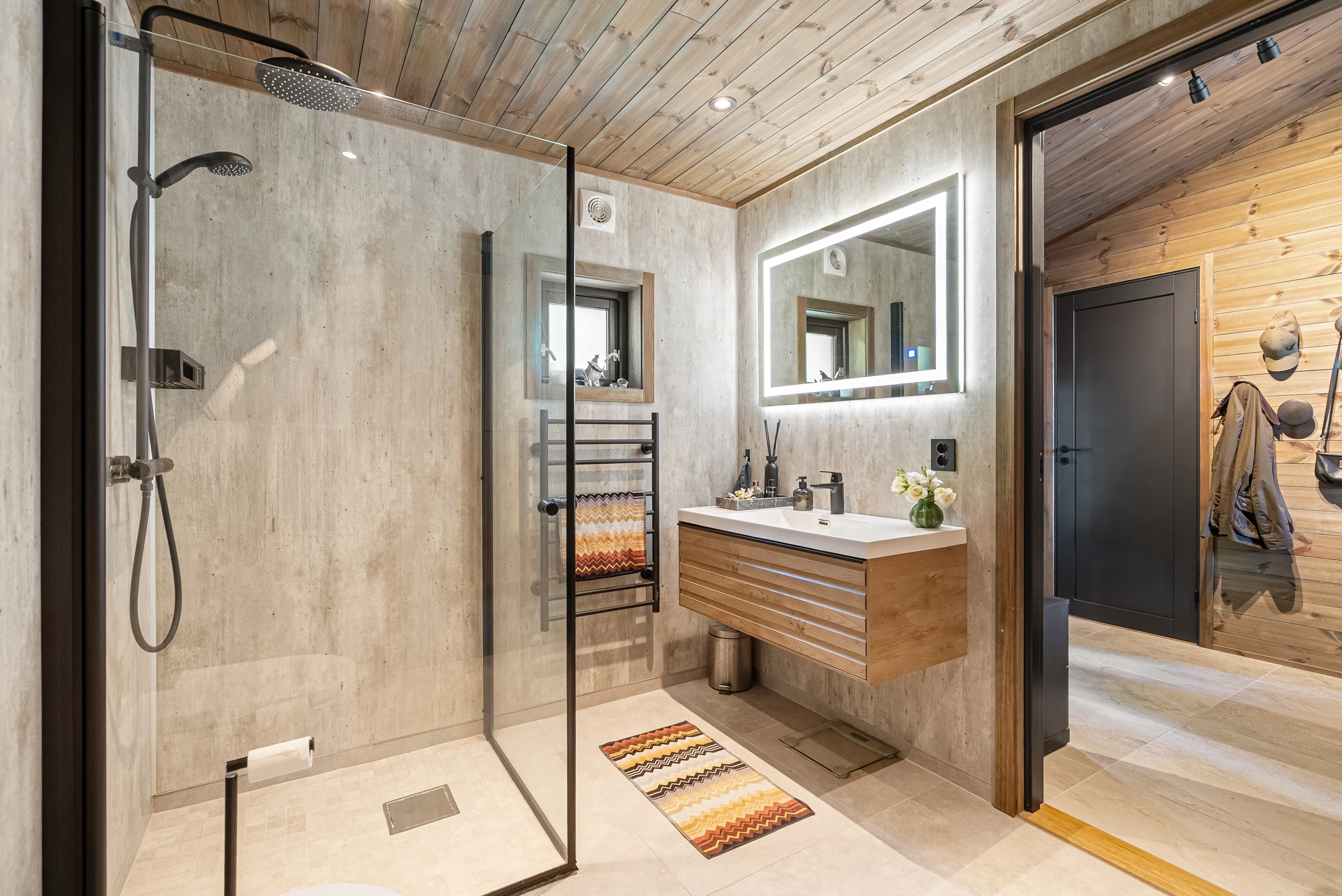 Scandinavian Lakeview Cabin with Modern Comforts in Andebu - View image 27 of 45