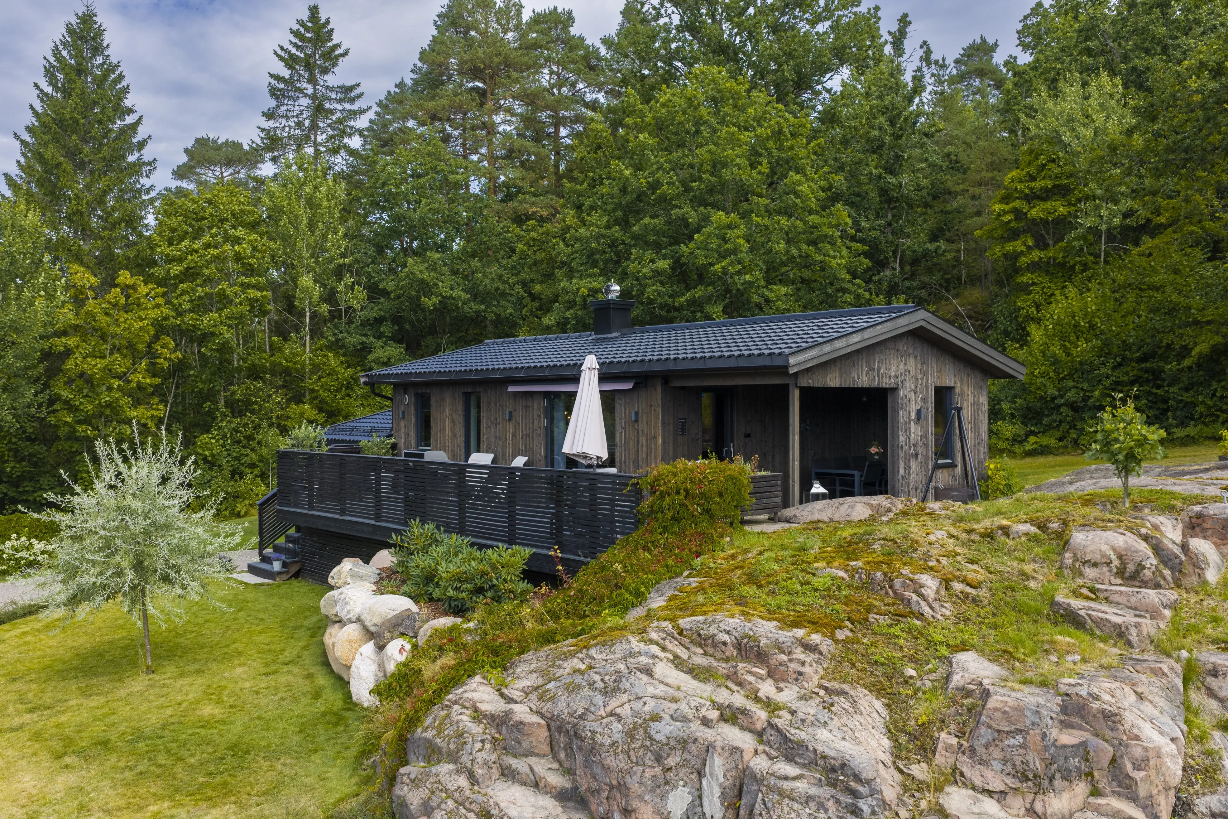 Scandinavian Lakeview Cabin with Modern Comforts in Andebu - View image 32 of 45
