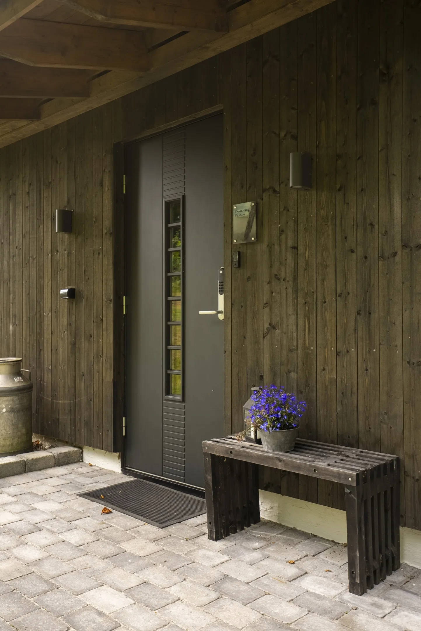 Scandinavian Lakeview Cabin with Modern Comforts in Andebu - View image 40 of 45