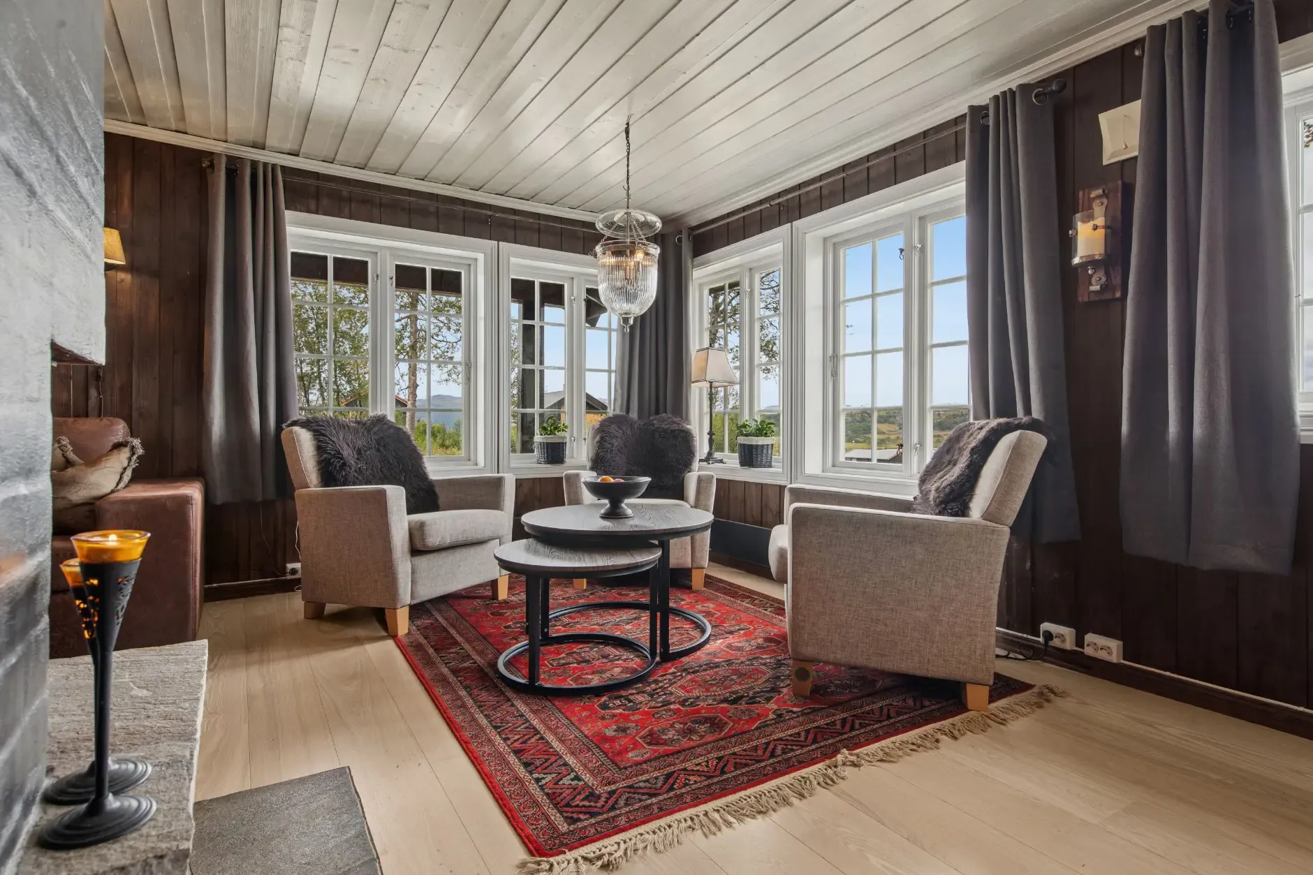 Scenic 3-Bedroom Cabin with Pool and Terrace in Rauland, Norway - View image 7 of 33