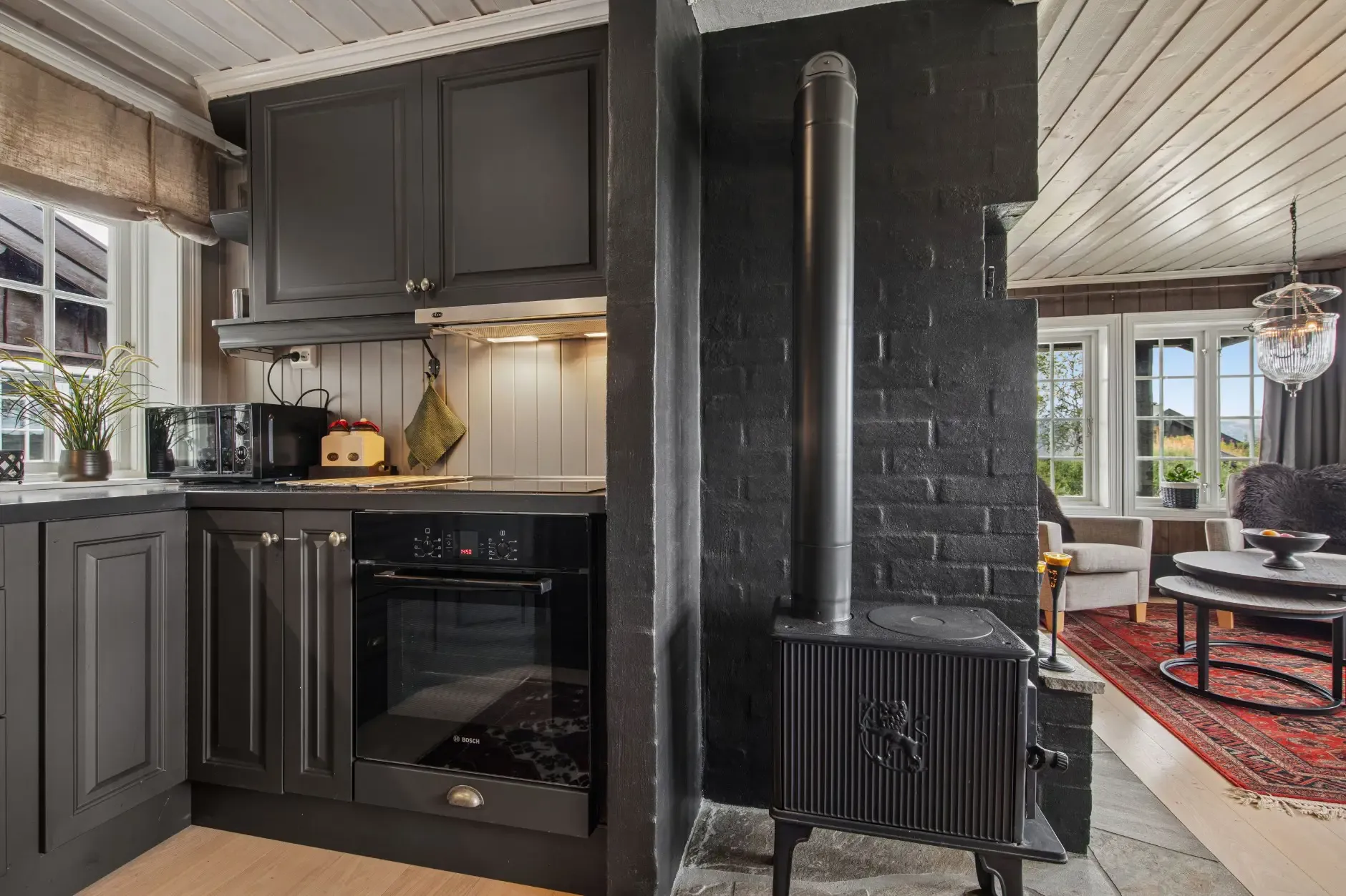 Scenic 3-Bedroom Cabin with Pool and Terrace in Rauland, Norway - View image 11 of 33