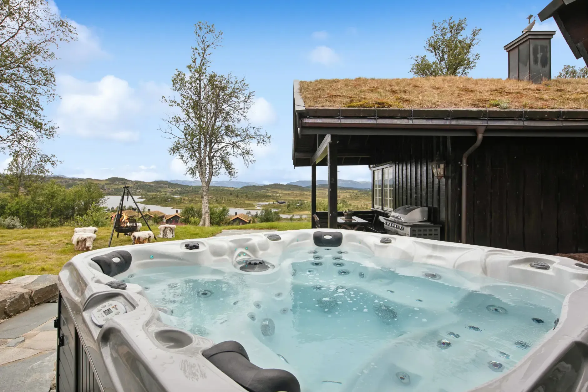 Scenic 3-Bedroom Cabin with Pool and Terrace in Rauland, Norway - View image 24 of 33