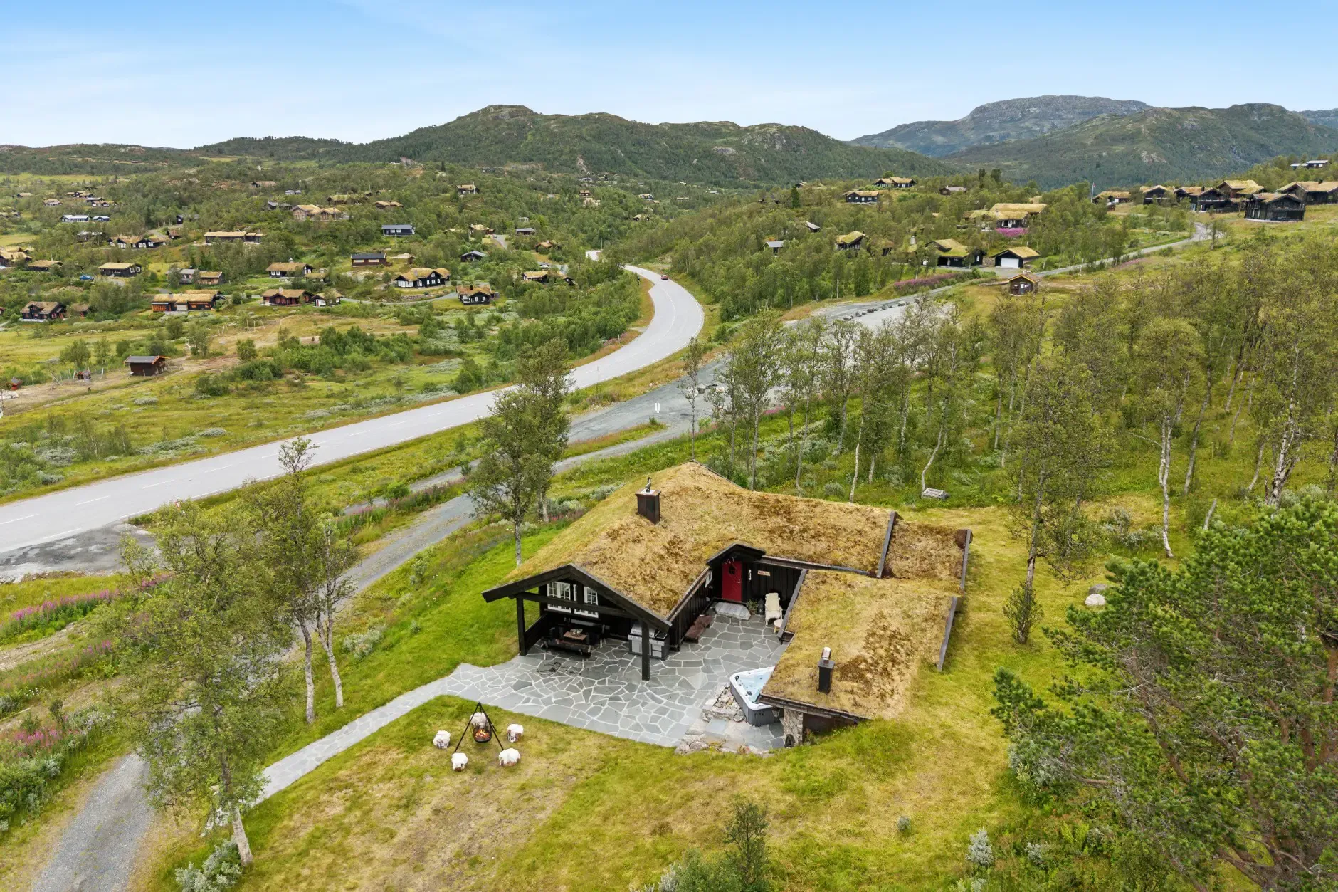 Scenic 3-Bedroom Cabin with Pool and Terrace in Rauland, Norway - View image 32 of 33
