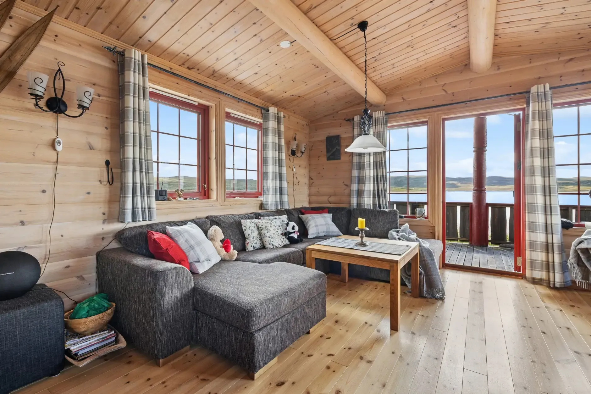 2009 Landhaus mit Terrasse am See in Nore og Uvdal, Norwegen - Bild 9 von 34 anzeigen