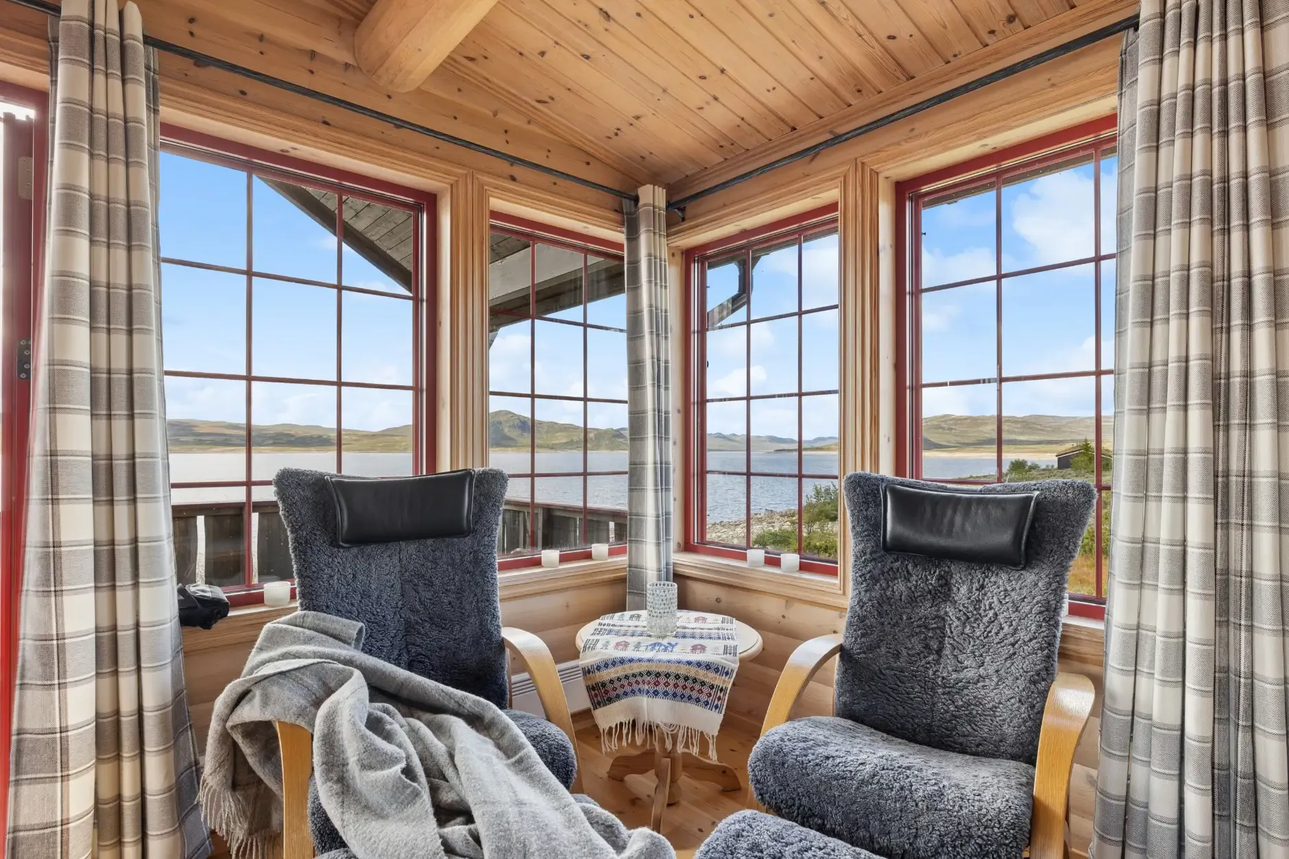 2009 Landhaus mit Terrasse am See in Nore og Uvdal, Norwegen - Bild 11 von 34 anzeigen