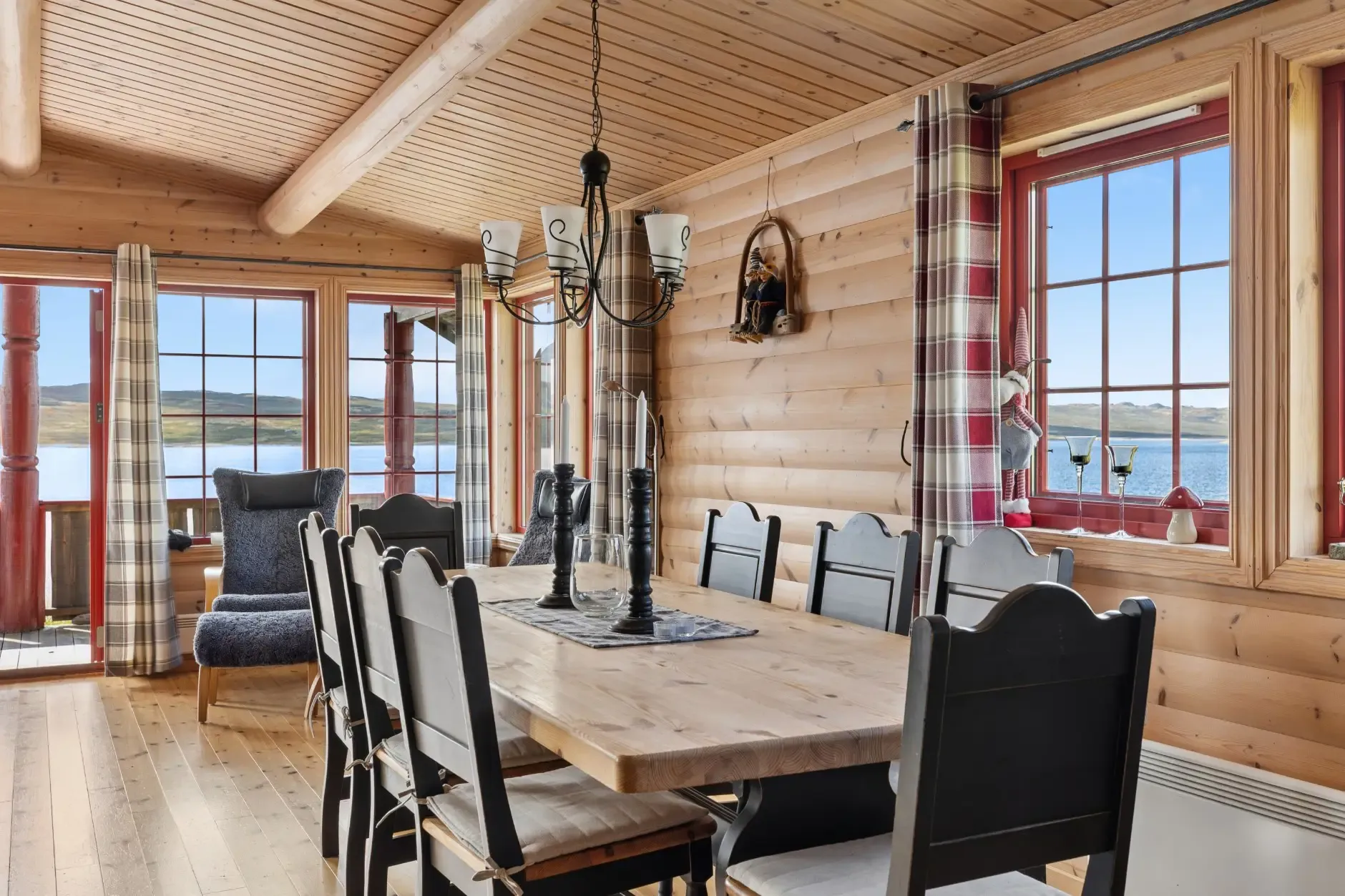 2009 Landhaus mit Terrasse am See in Nore og Uvdal, Norwegen - Bild 12 von 34 anzeigen