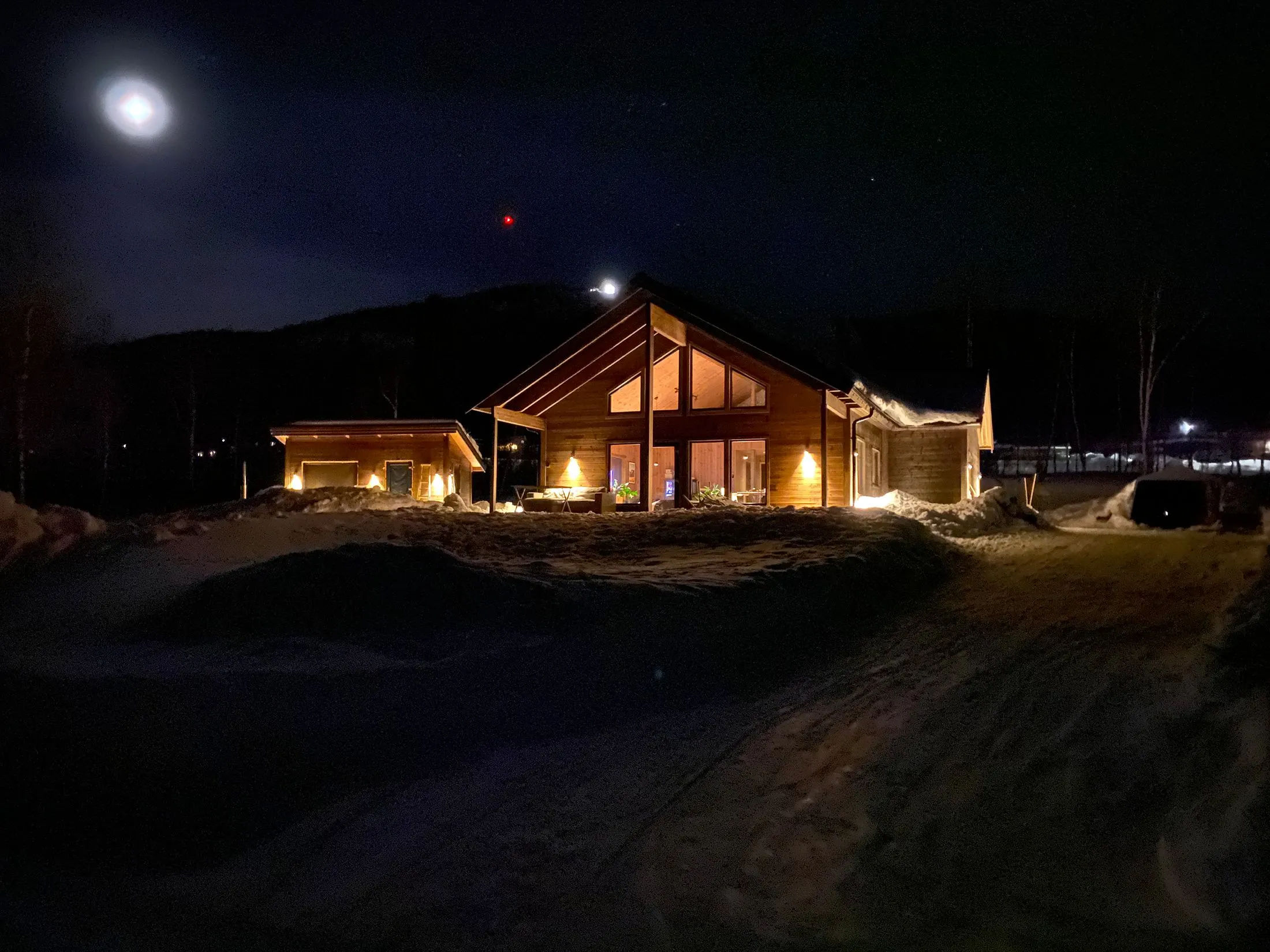 Modern 5-Bedroom Country House with Garden and Terrace in Swedish Lapland - View image 39 of 42