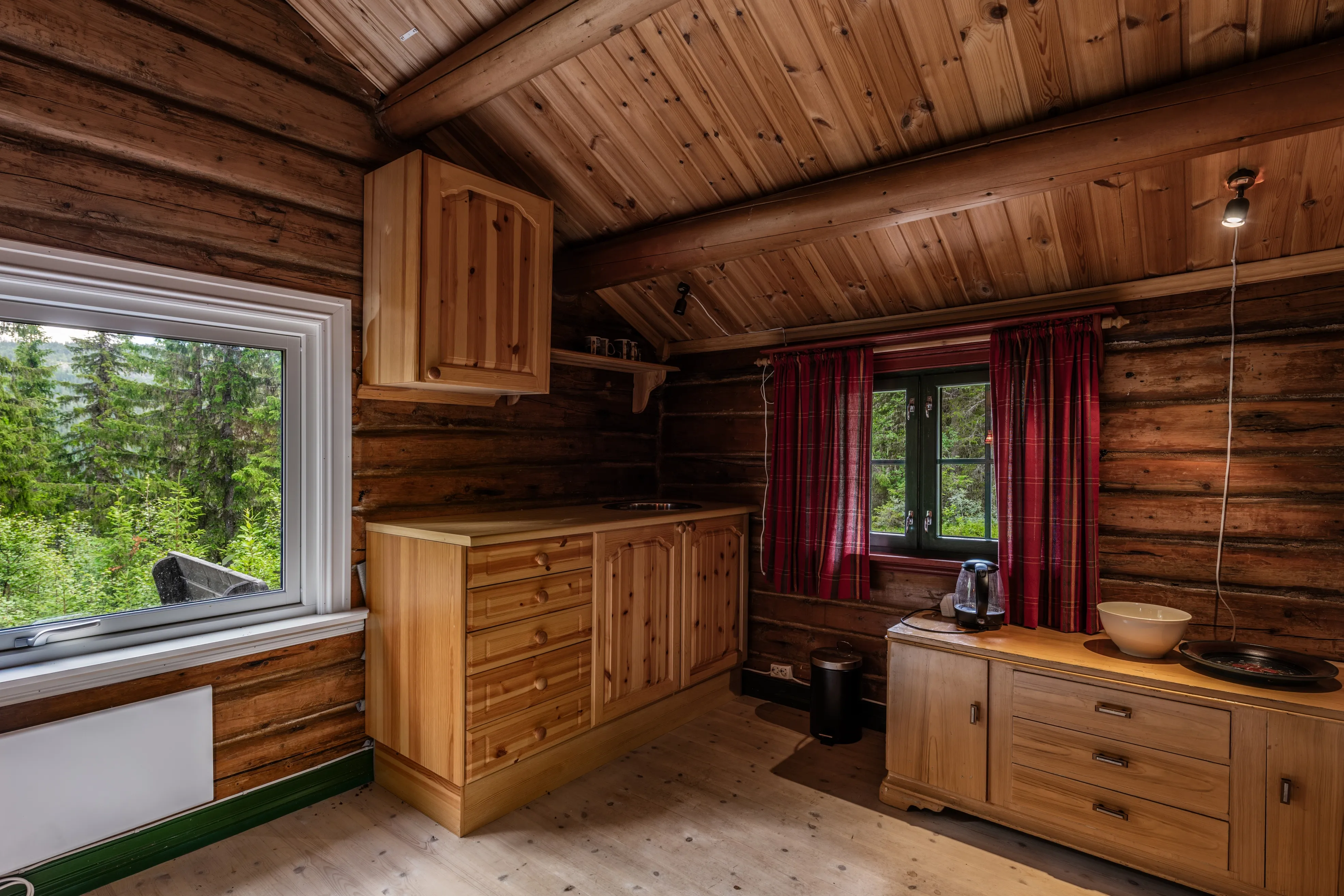 1980s Cabin with Terrace in Numedal's Scenic Outdoors - View image 12 of 27