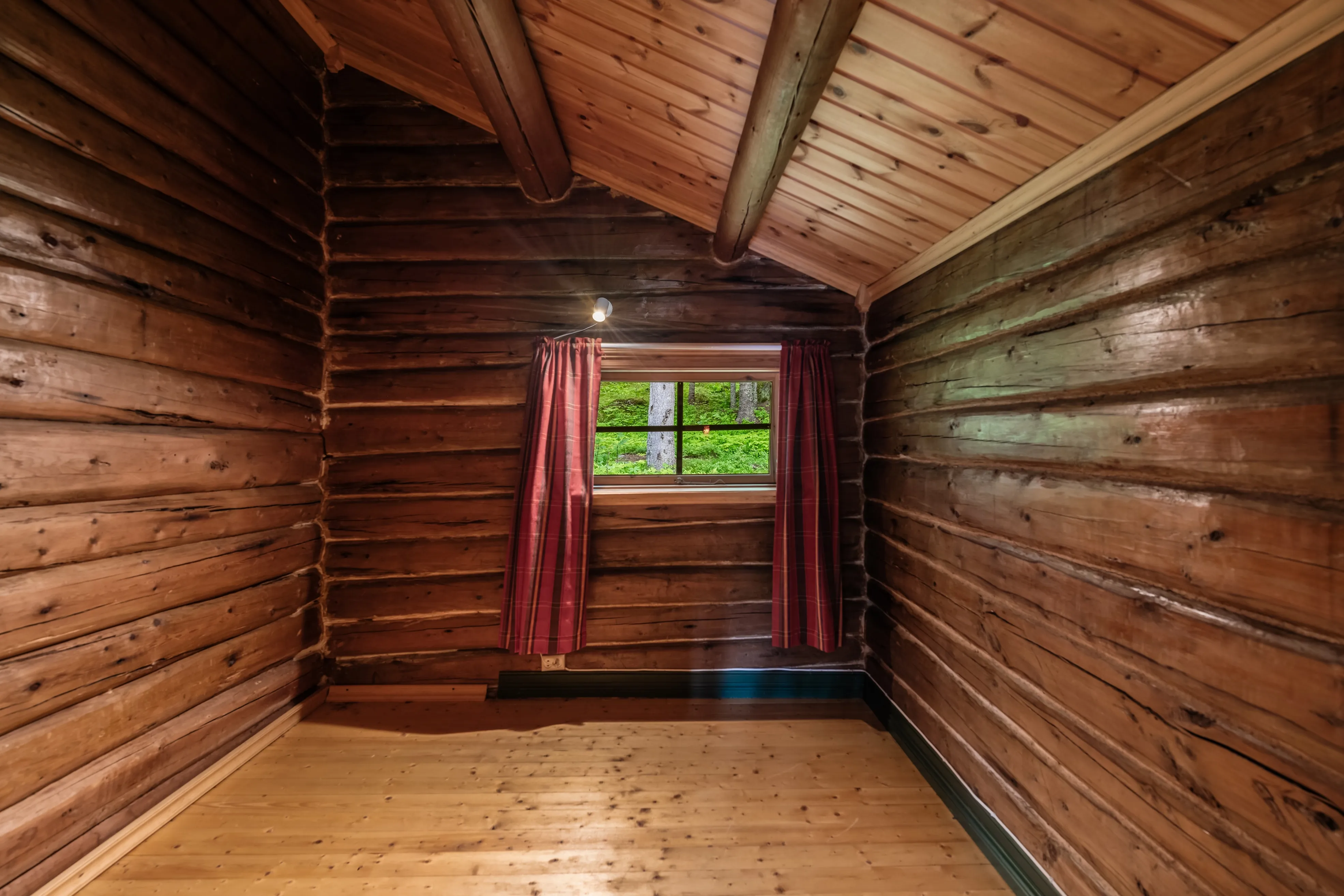 1980s Cabin with Terrace in Numedal's Scenic Outdoors - View image 16 of 27