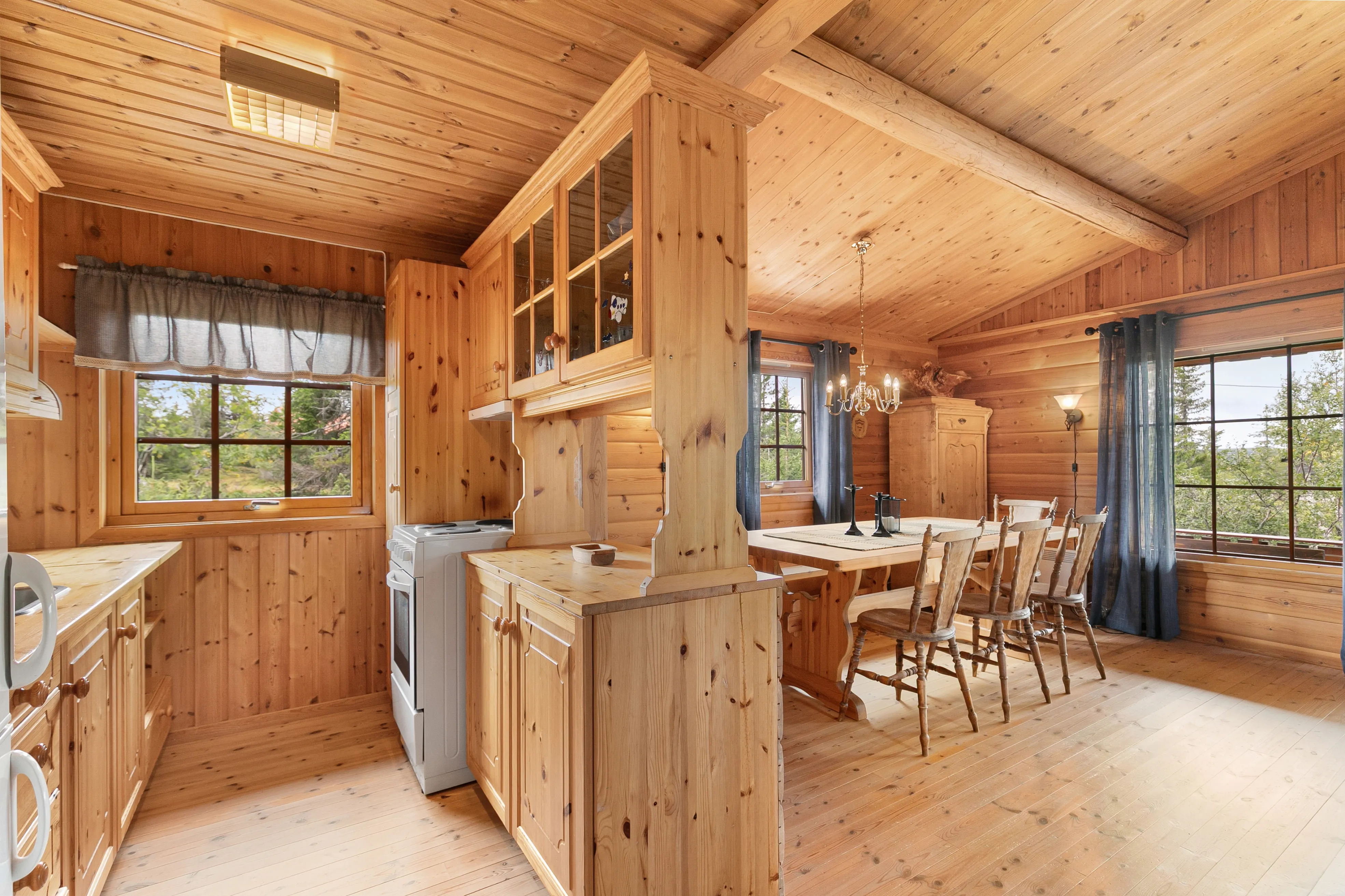 3-Bedroom Country House in Mesnali with Winter Garden and Terrace - View image 15 of 39