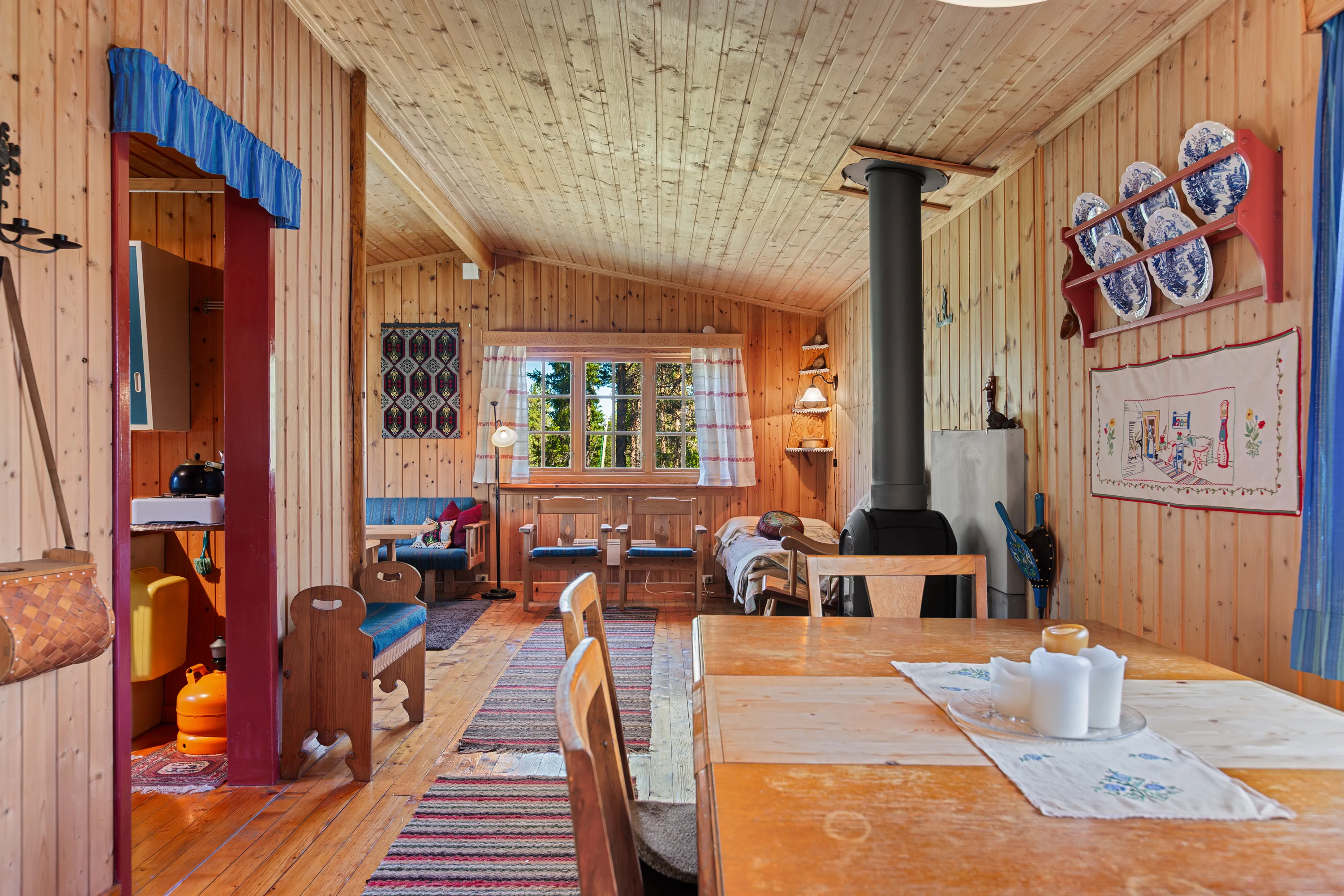 1970s Norwegian Cabin with Annex in Tisleidalen's Scenic Wilderness - View image 7 of 34