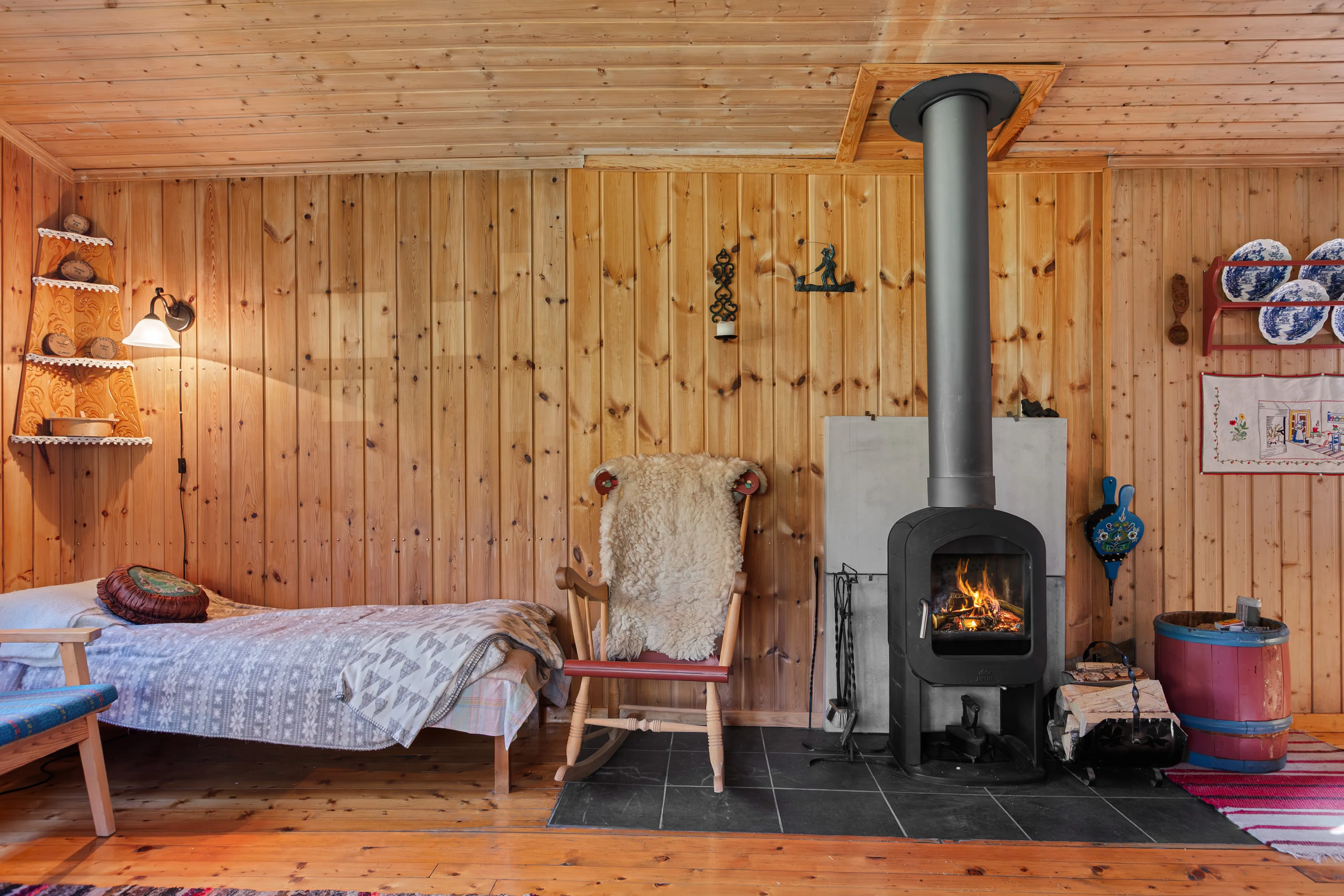 1970s Norwegian Cabin with Annex in Tisleidalen's Scenic Wilderness - View image 11 of 34