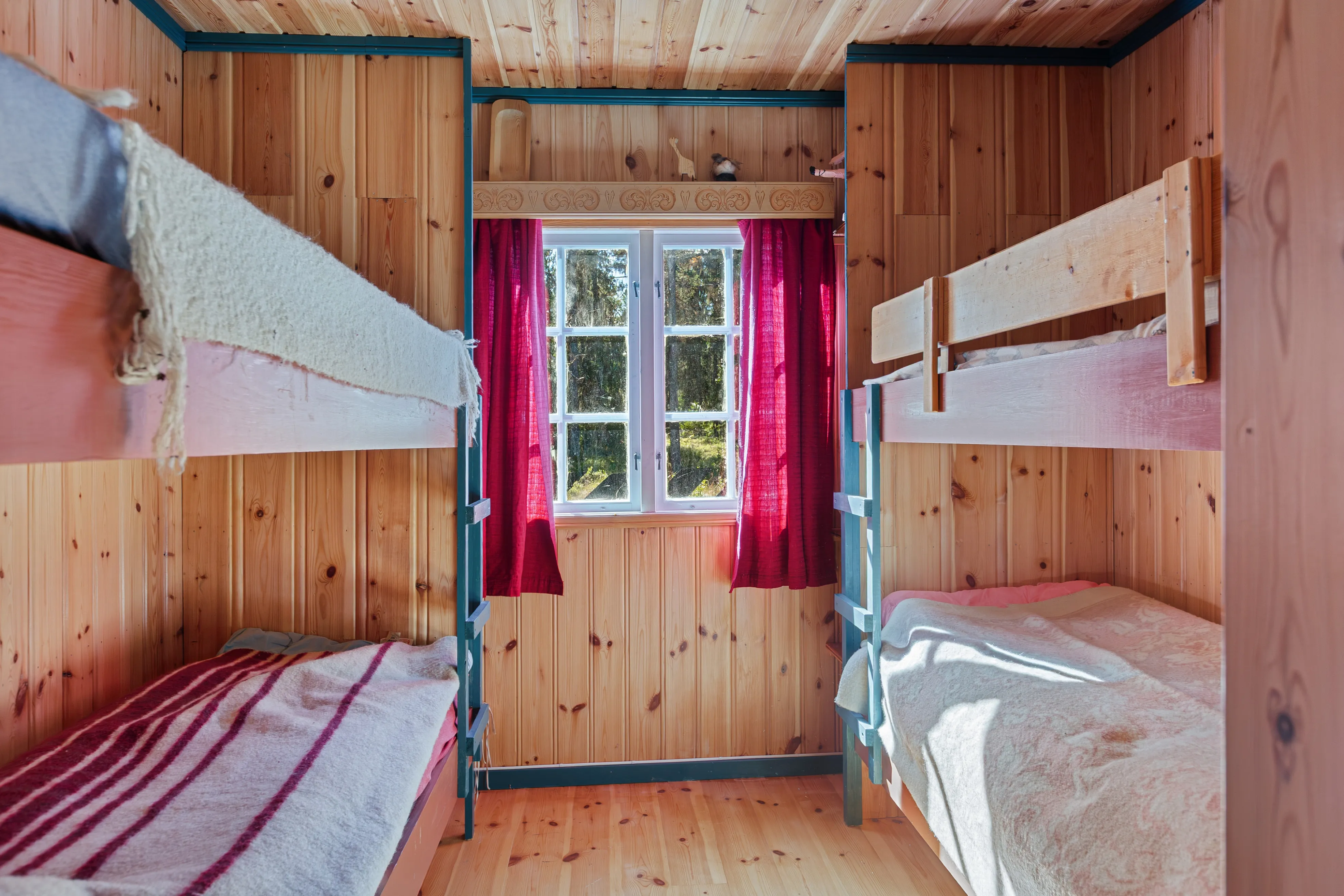 1970s Norwegian Cabin with Annex in Tisleidalen's Scenic Wilderness - View image 26 of 34