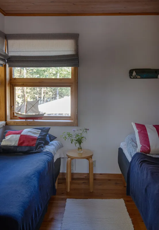 1980s Swedish Archipelago House with Expansive Gardens and Terrace - View image 31 of 64