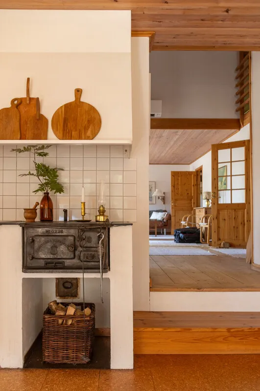 1980s Swedish Archipelago House with Expansive Gardens and Terrace - View image 34 of 64