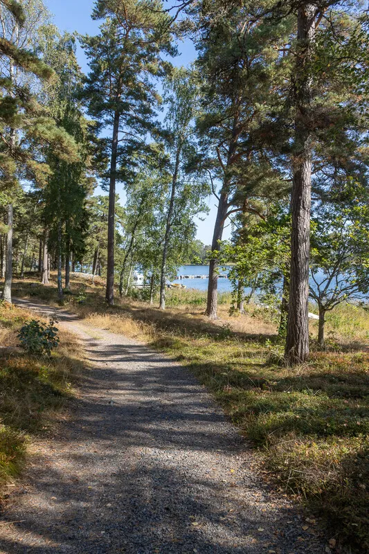 1980s Swedish Archipelago House with Expansive Gardens and Terrace - View image 56 of 64
