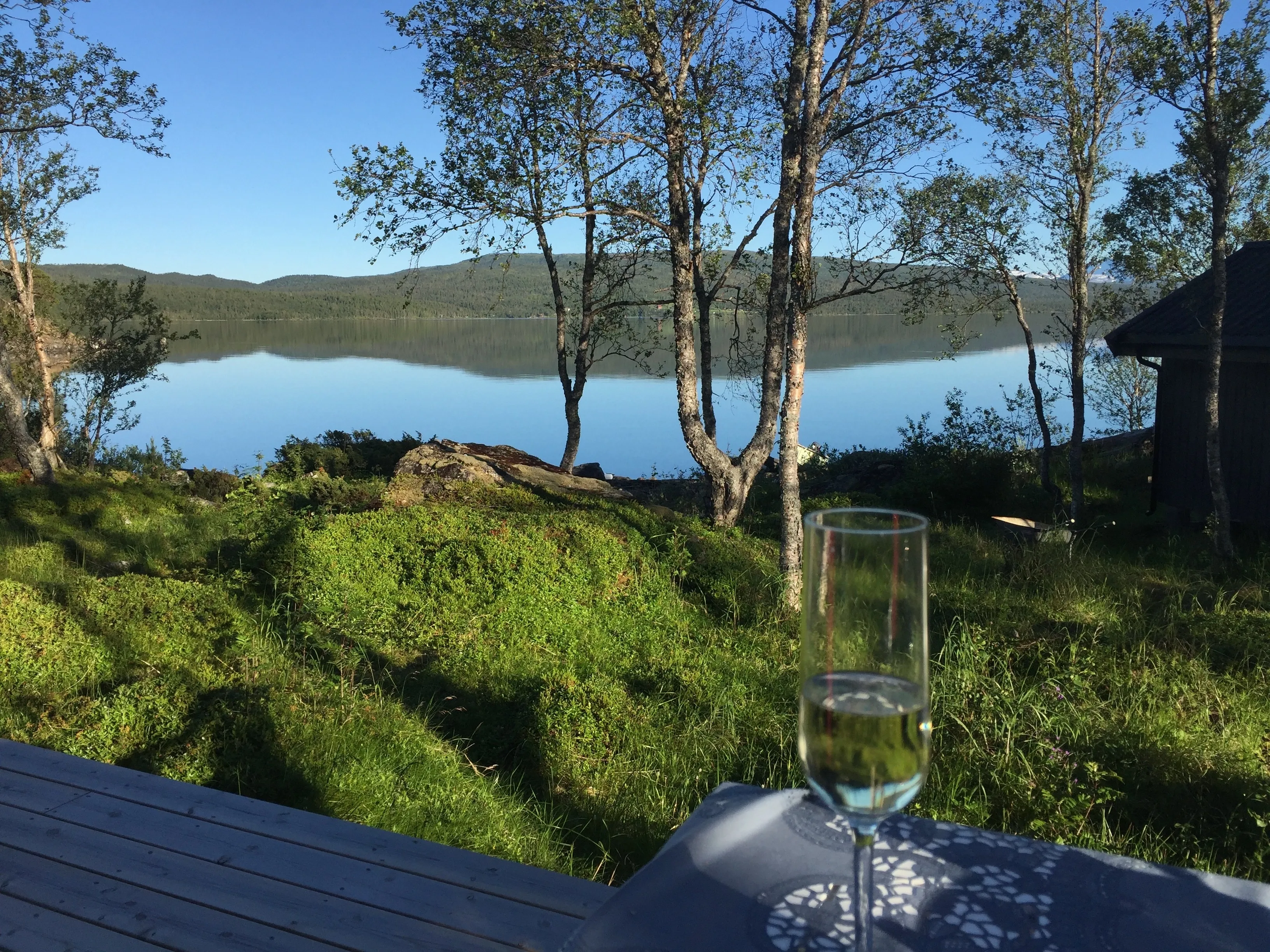 Modern 3-Bedroom Cabin with Lakeside Terrace in Scenic Grovfjord, Norway - View image 39 of 44