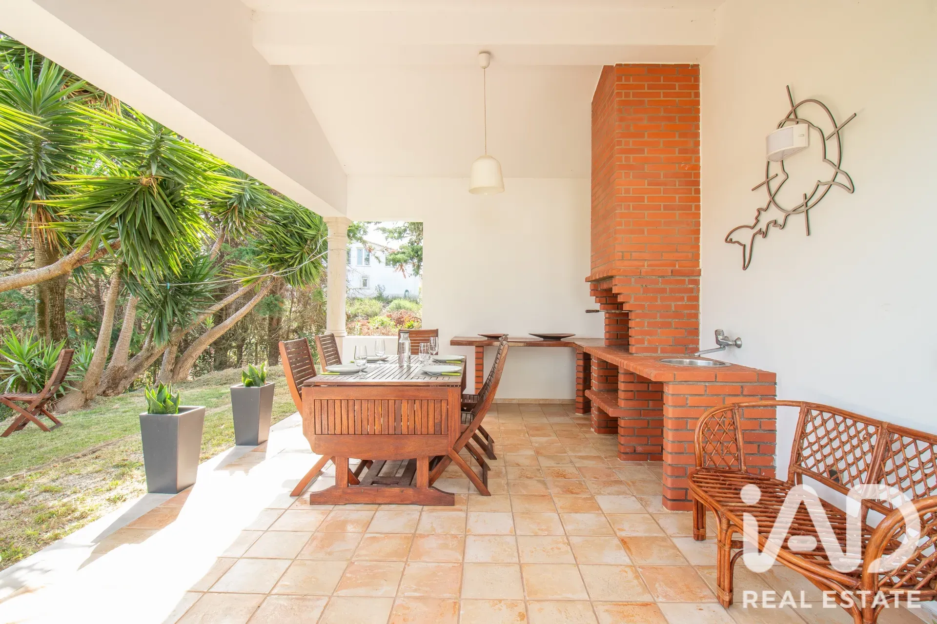 4-Bedroom House with Expansive Garden in Salir de Matos - View image 26 of 36