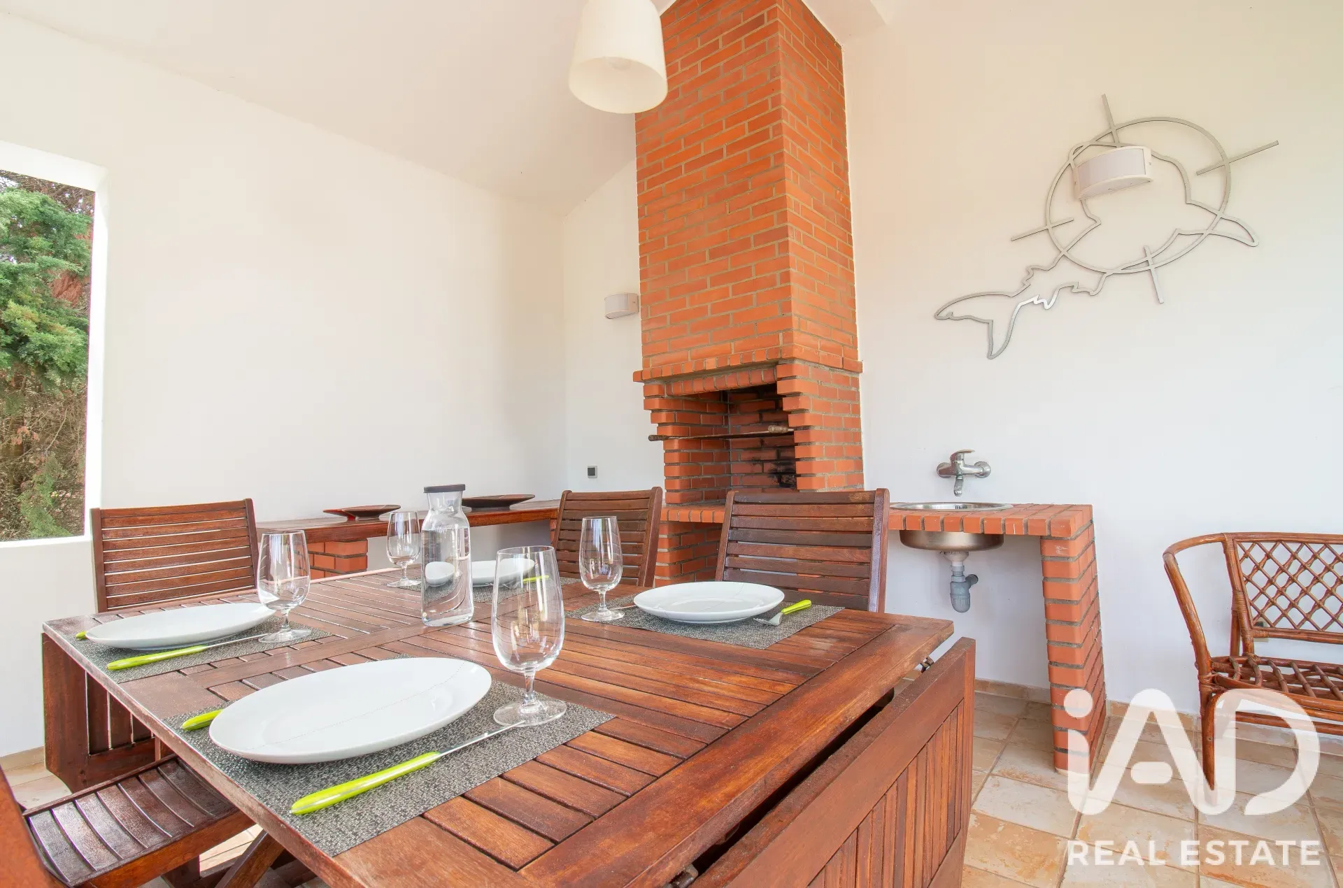 4-Bedroom House with Expansive Garden in Salir de Matos - View image 27 of 36