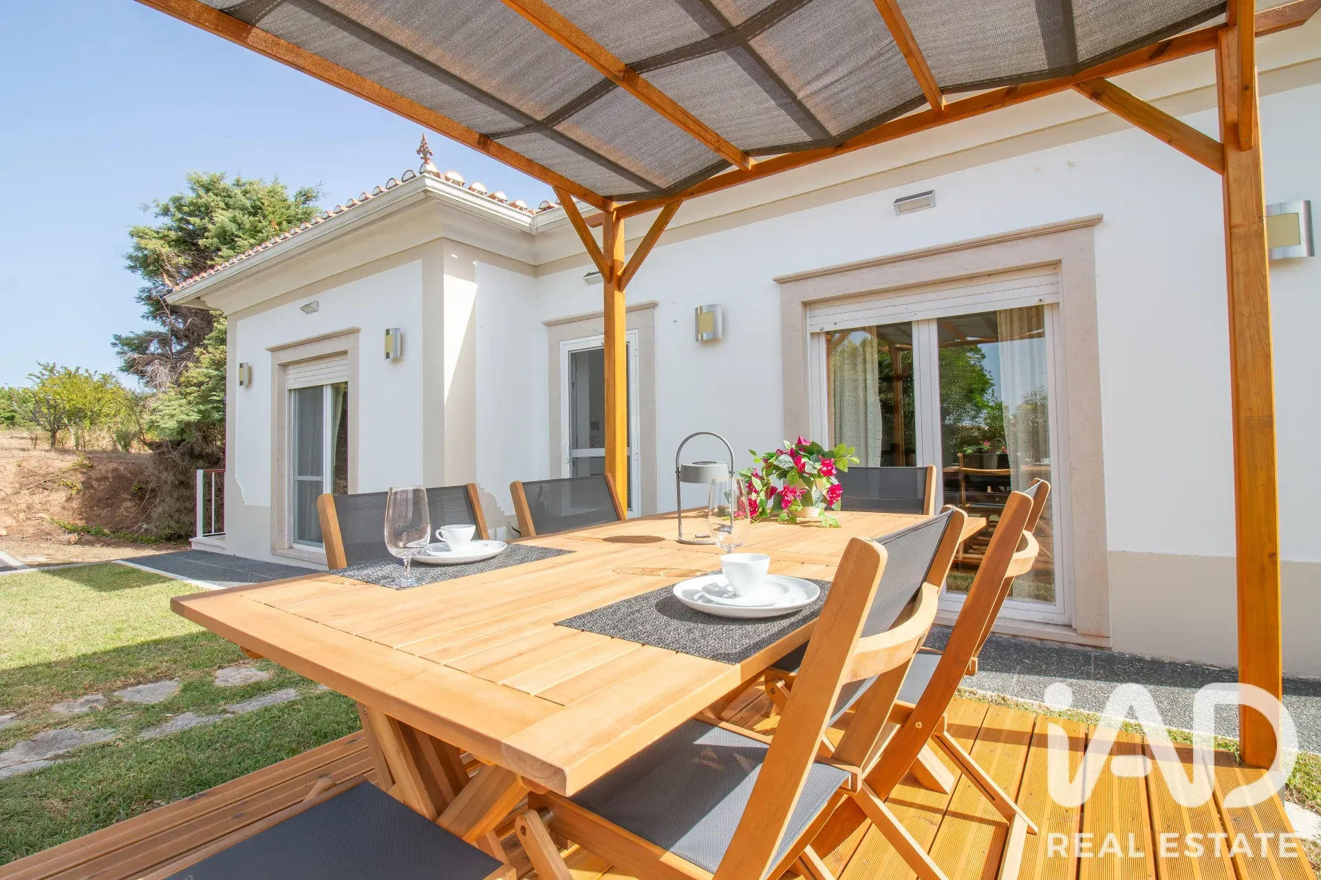 4-Bedroom House with Expansive Garden in Salir de Matos - View image 36 of 36