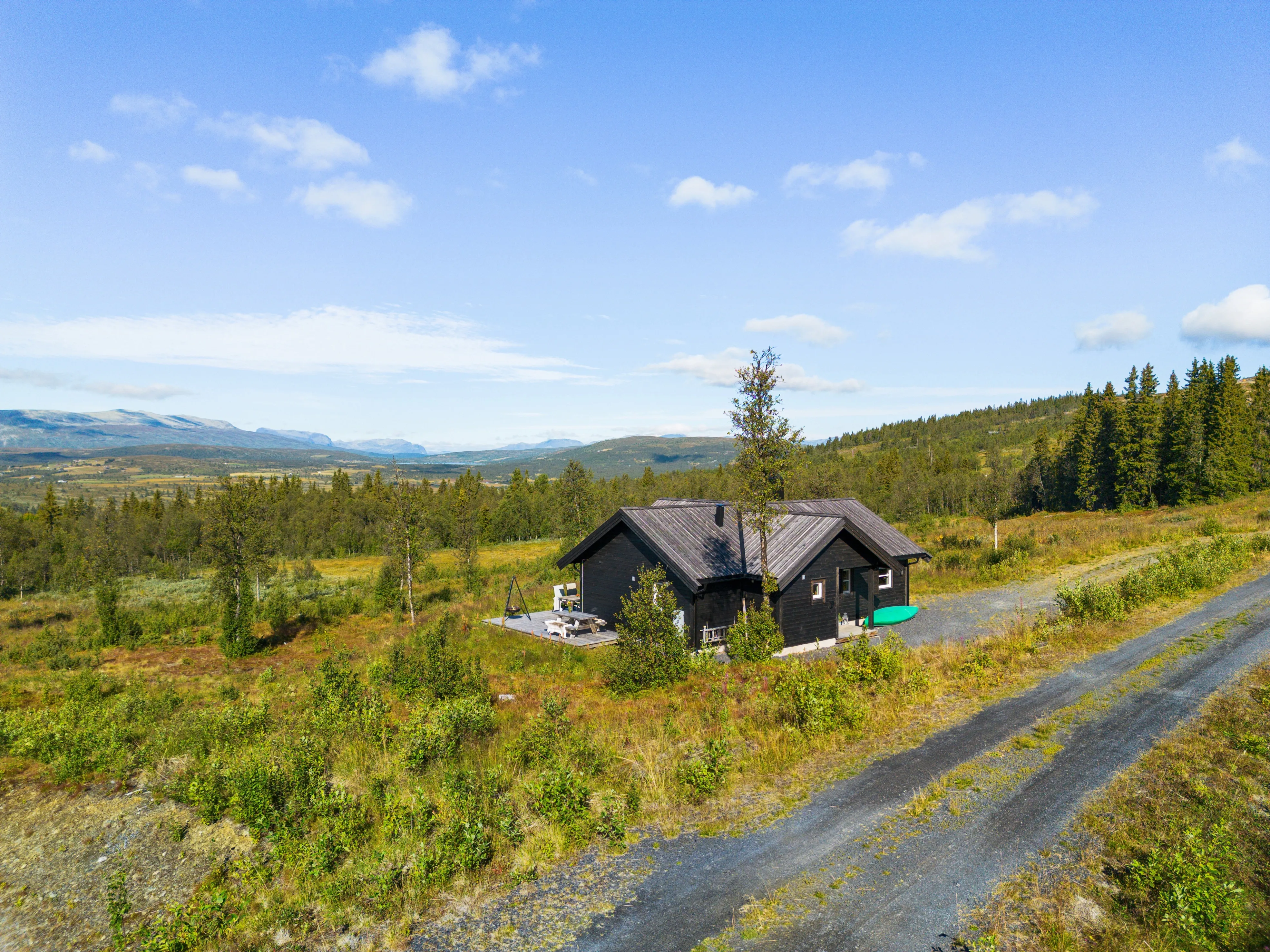Modern 3-Bedroom House with Panoramic Views in Valdres, Norway - Image 1