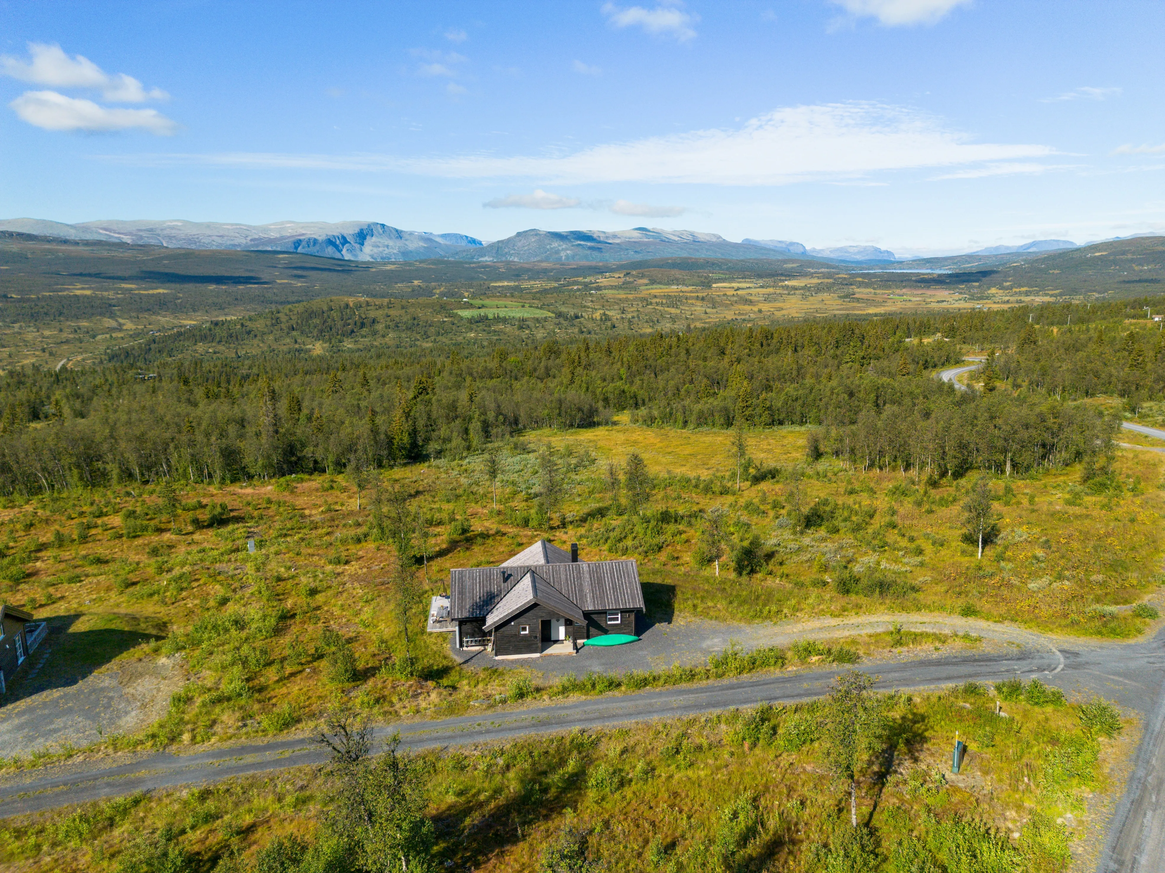 Modern 3-Bedroom House with Panoramic Views in Valdres, Norway - Image 3