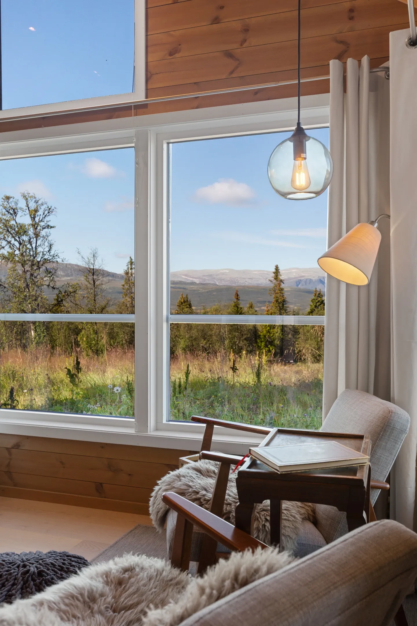 Modern 3-Bedroom House with Panoramic Views in Valdres, Norway - View image 7 of 52