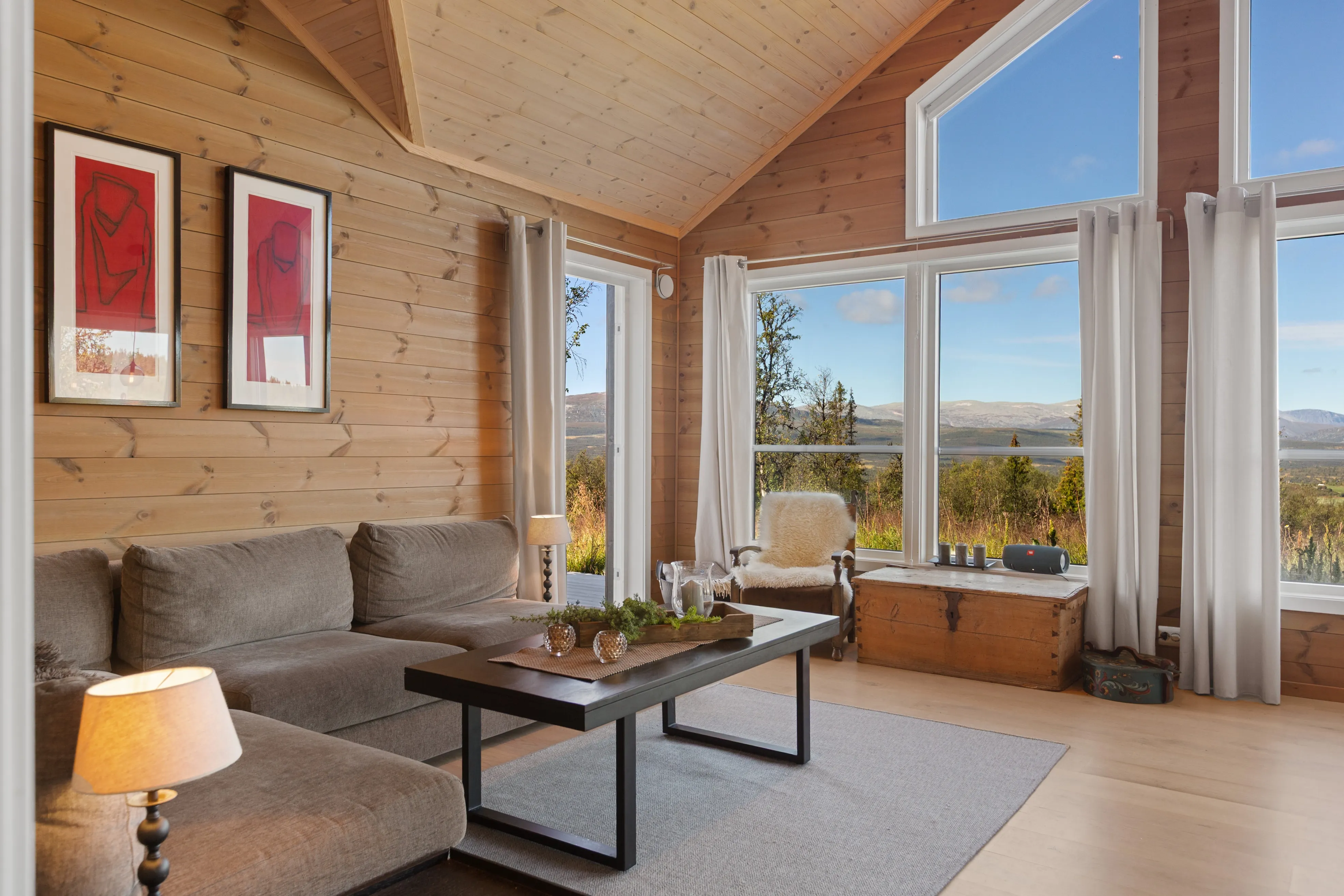 Modern 3-Bedroom House with Panoramic Views in Valdres, Norway - View image 8 of 52