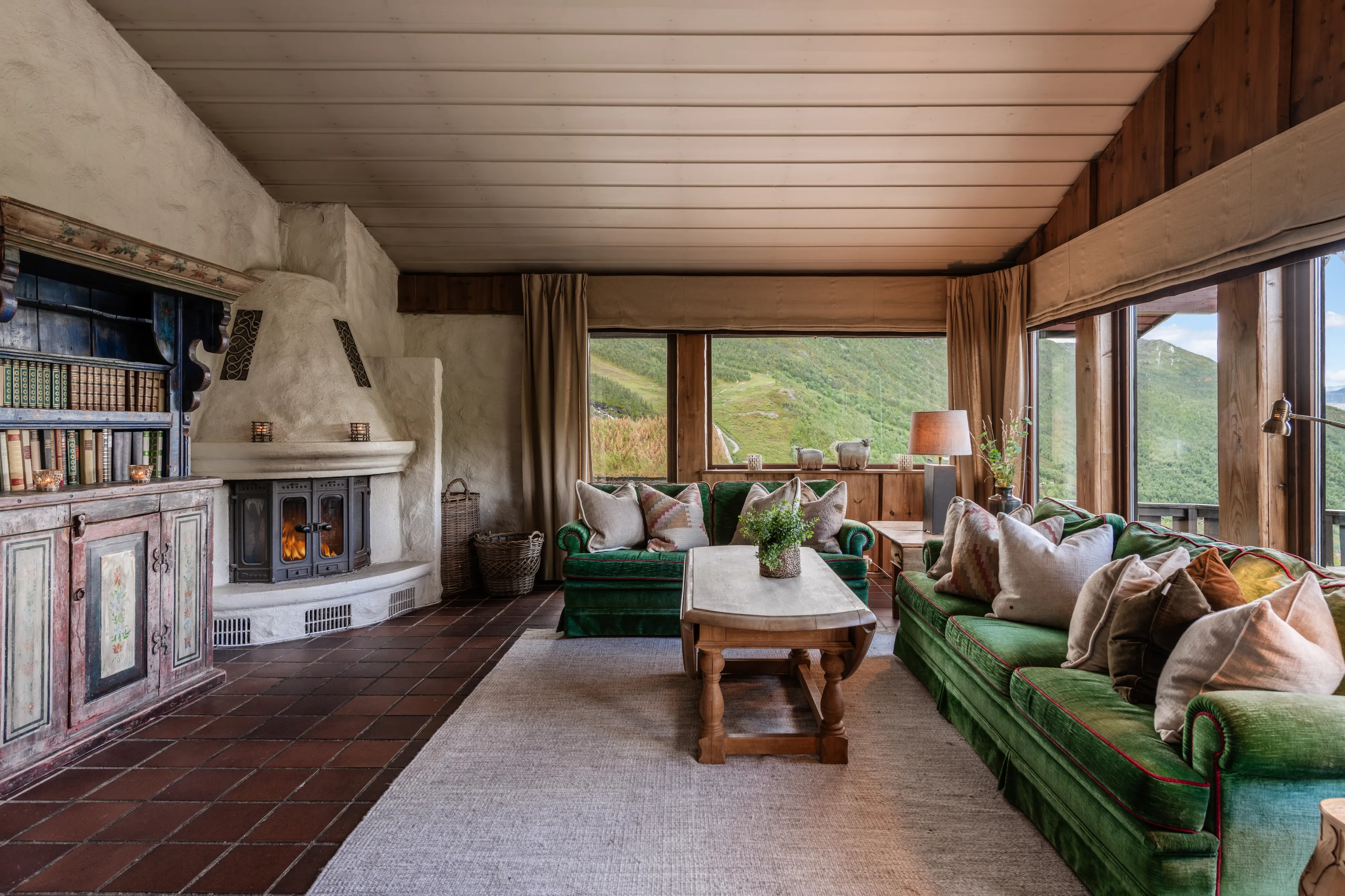 1980s Country House with Mountain Views in Hemsedal - View image 8 of 48