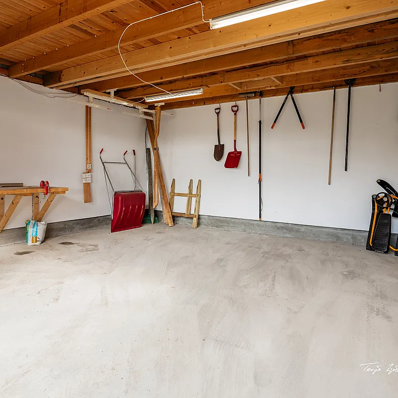 View image 40